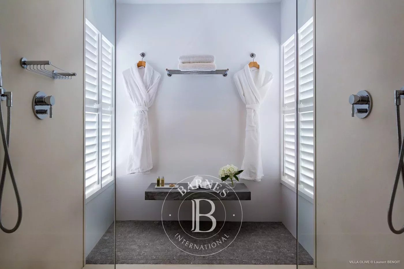 Bright, beautiful  and private 4 bedrooms villa picture 15