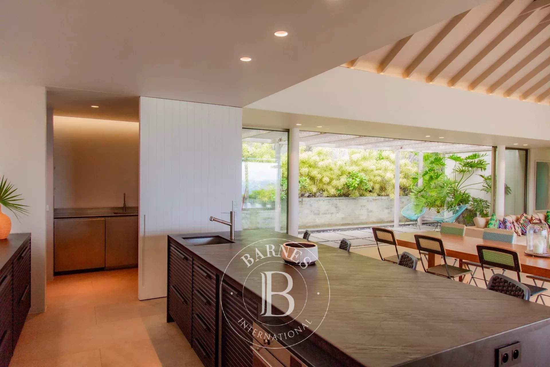 Peaceful and Tranquil Villa in Colombier picture 9