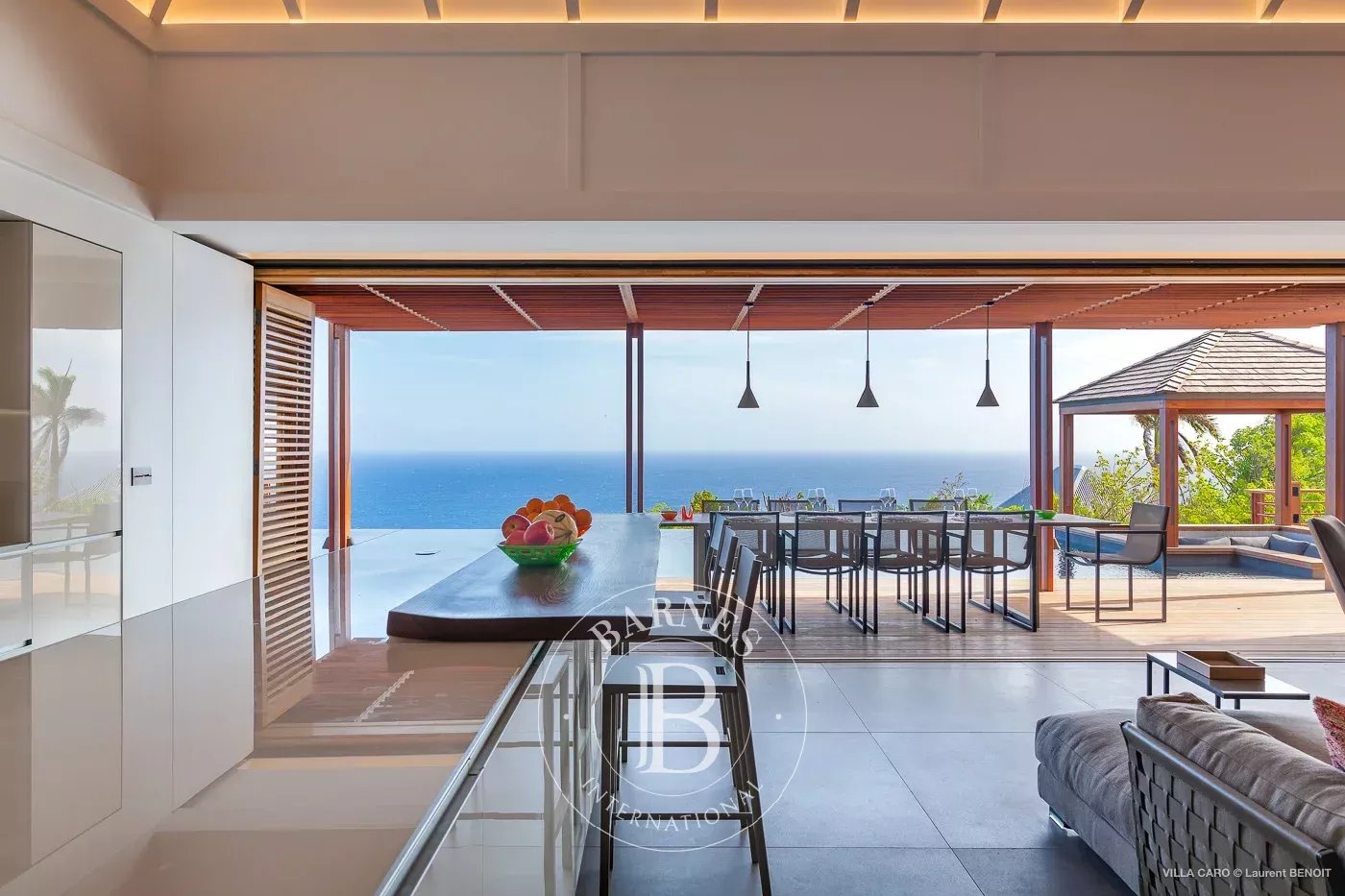 Magnificent contemporary villa with 5 bedrooms picture 5