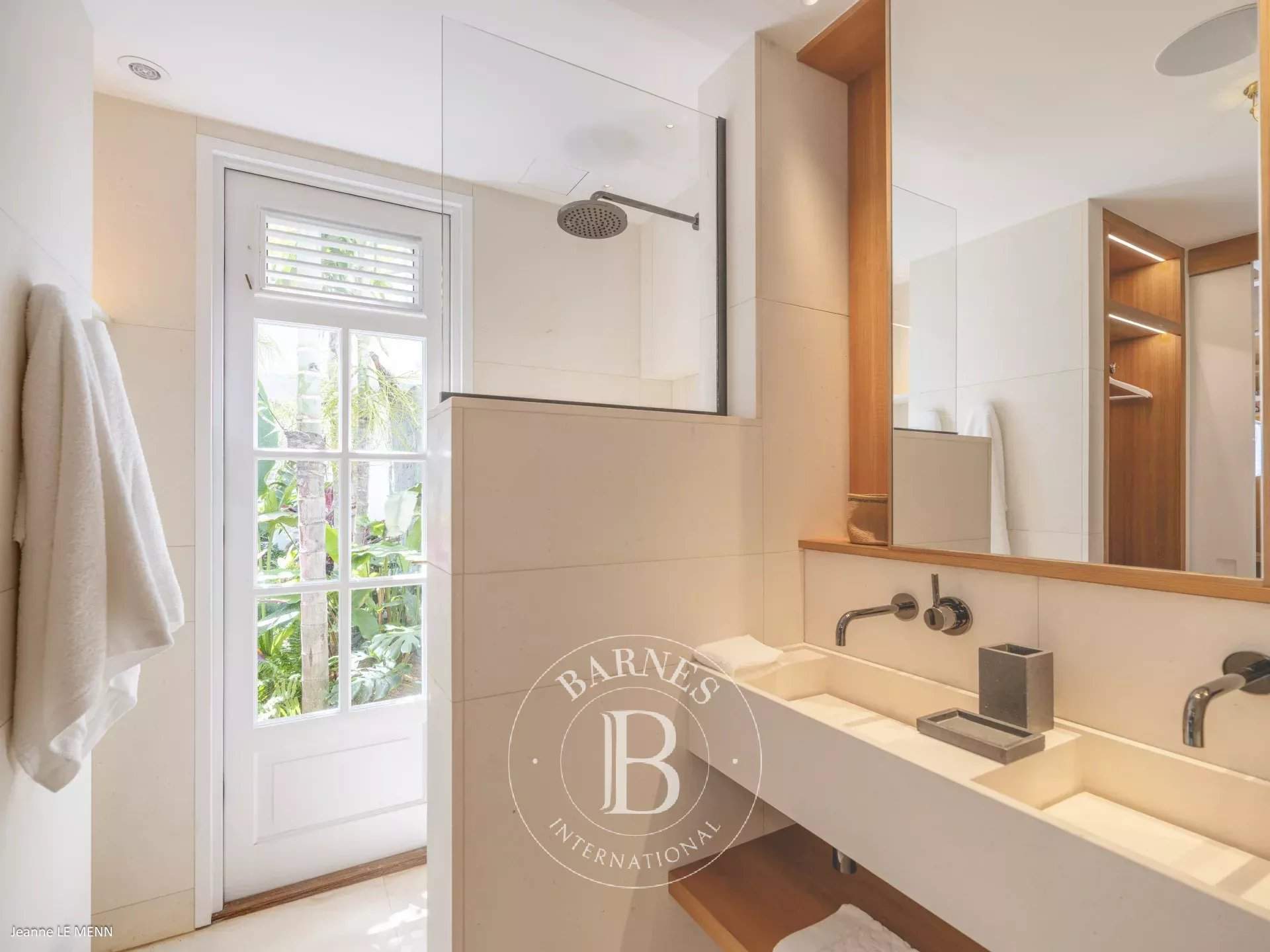 Magnificent 4-bedroom villa in the heart of Gustavia picture 19