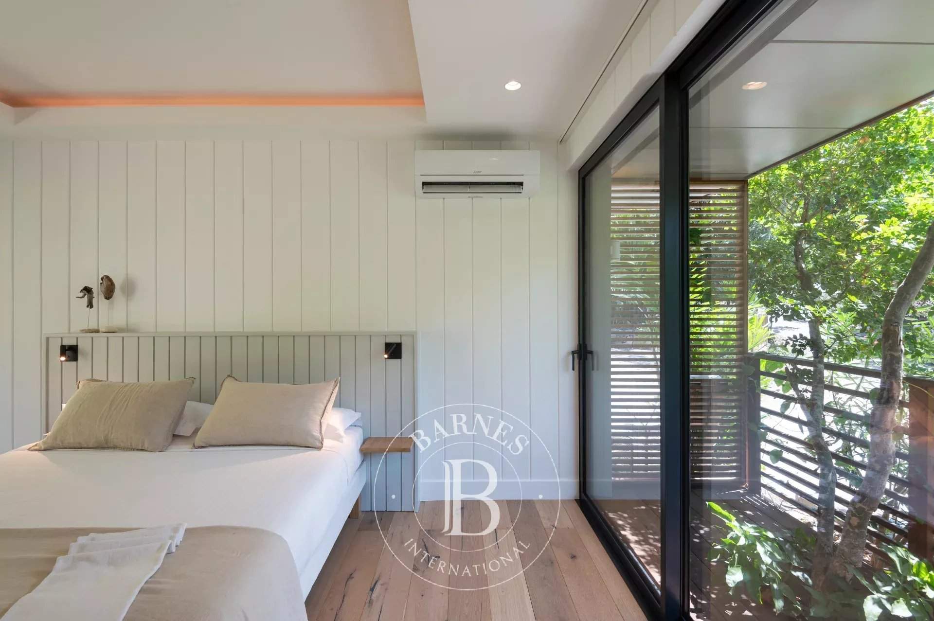 Charming 2-bedroom villa. picture 18