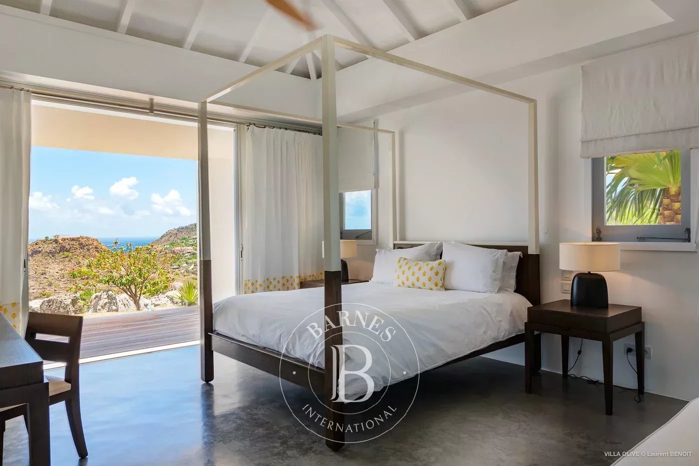 Bright, beautiful  and private 4 bedrooms villa picture 18