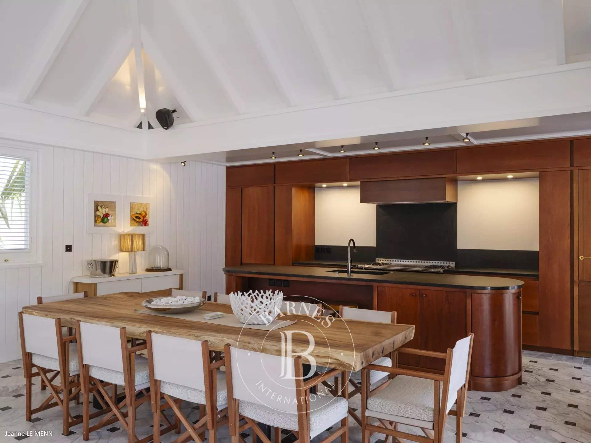 Magnificent 4-bedroom villa in the heart of Gustavia picture 10