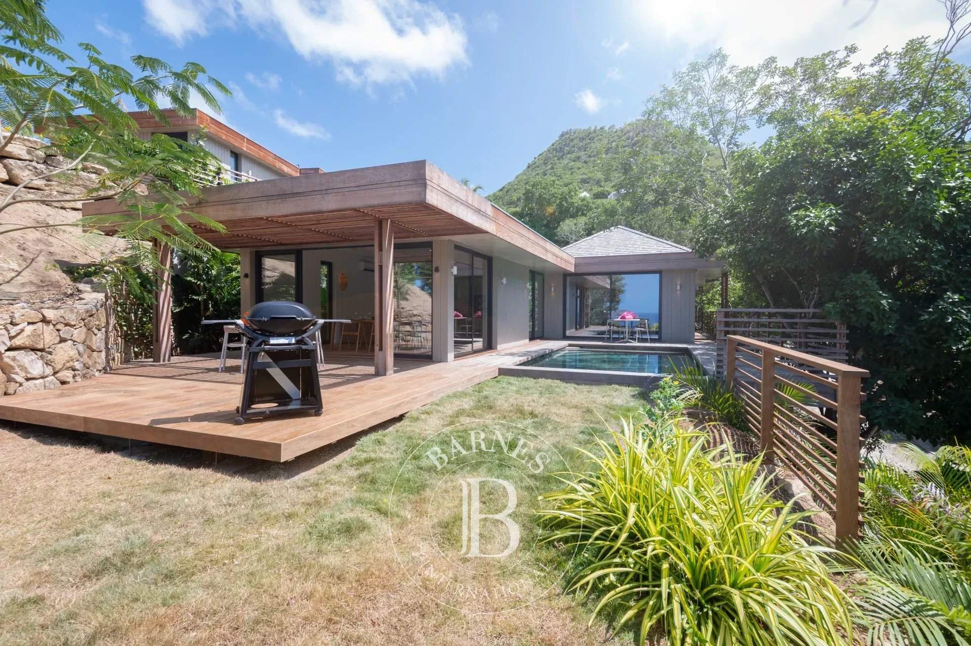 Charming 2-bedroom villa. picture 4