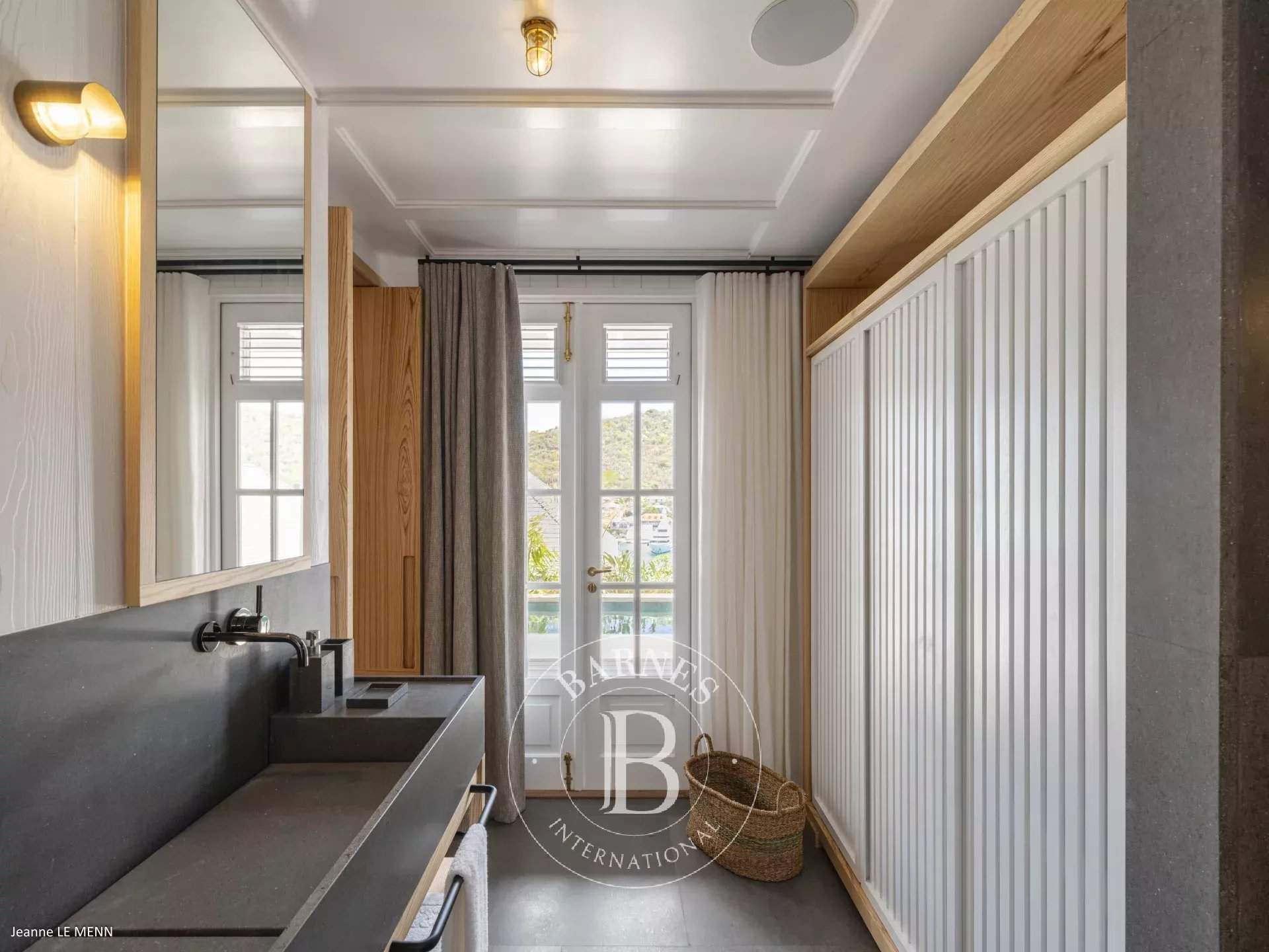 Magnificent 4-bedroom villa in the heart of Gustavia picture 17