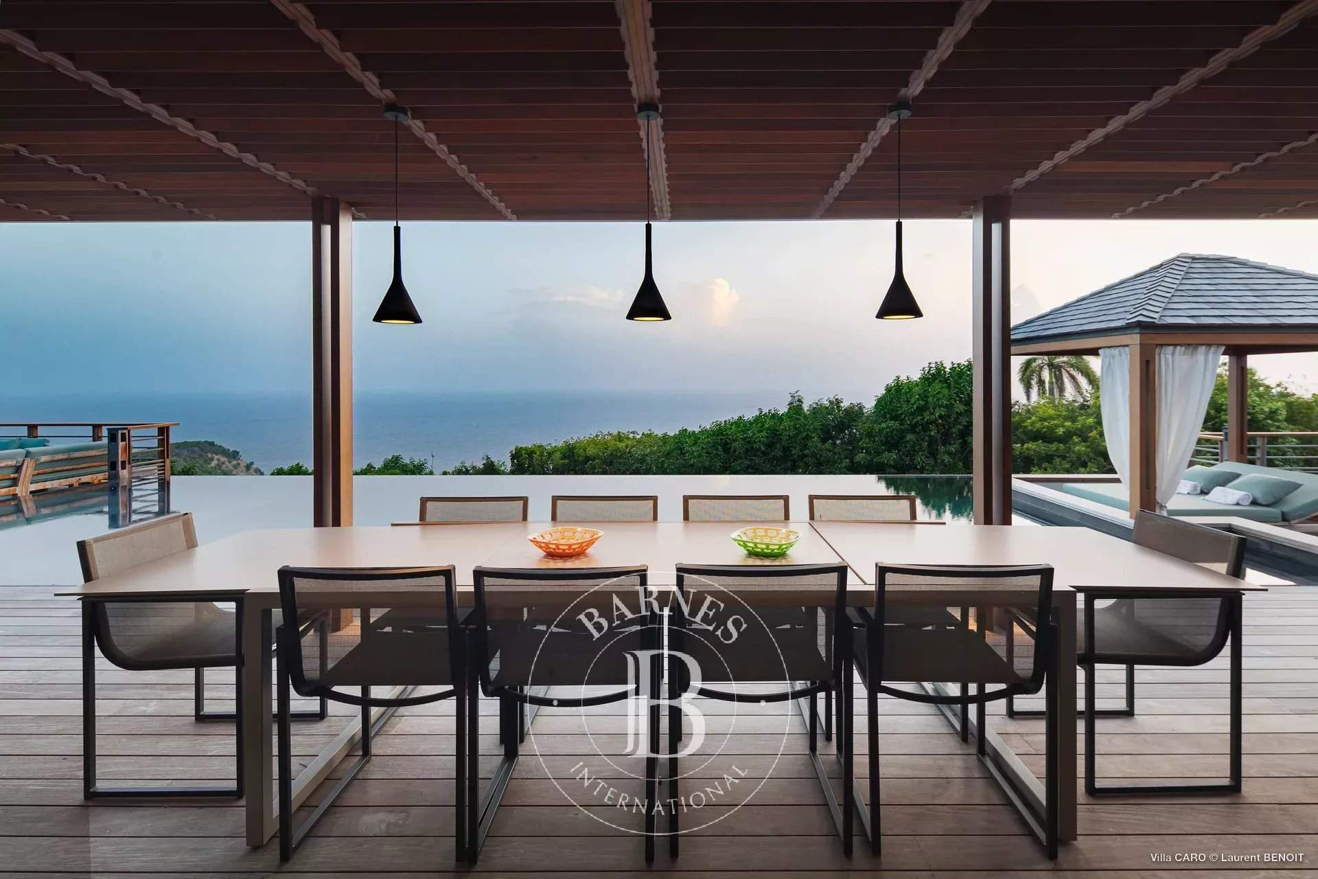 Magnificent contemporary villa with 5 bedrooms picture 4