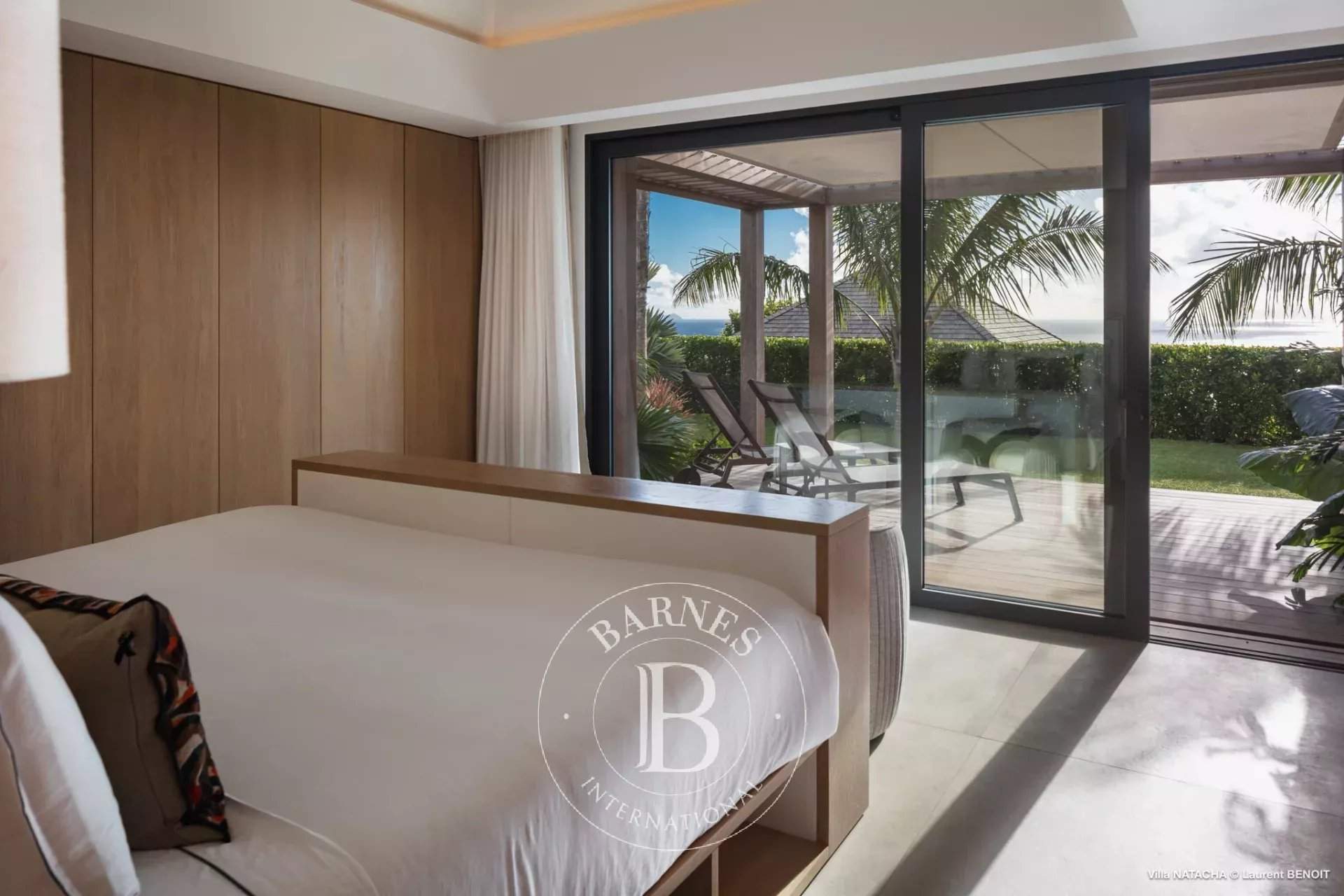 Beautiful contemporary 5-bedroom villa located in Gouverneur picture 12