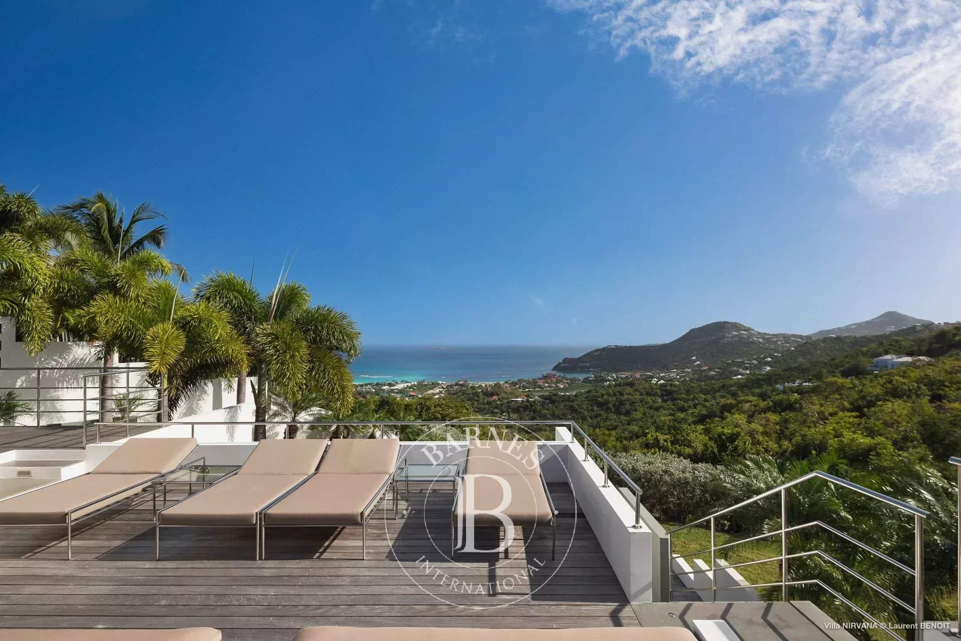 Luxurious contemporary villa on the heights of Lurin picture 2