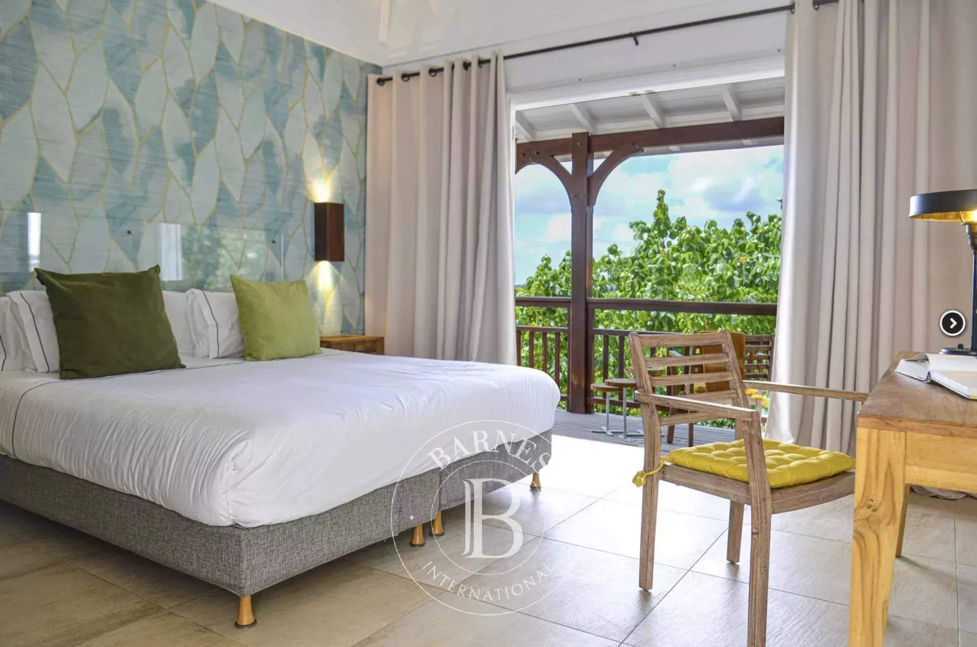 Nice colonial style 7 bedroom villa in a private domaine.. picture 11