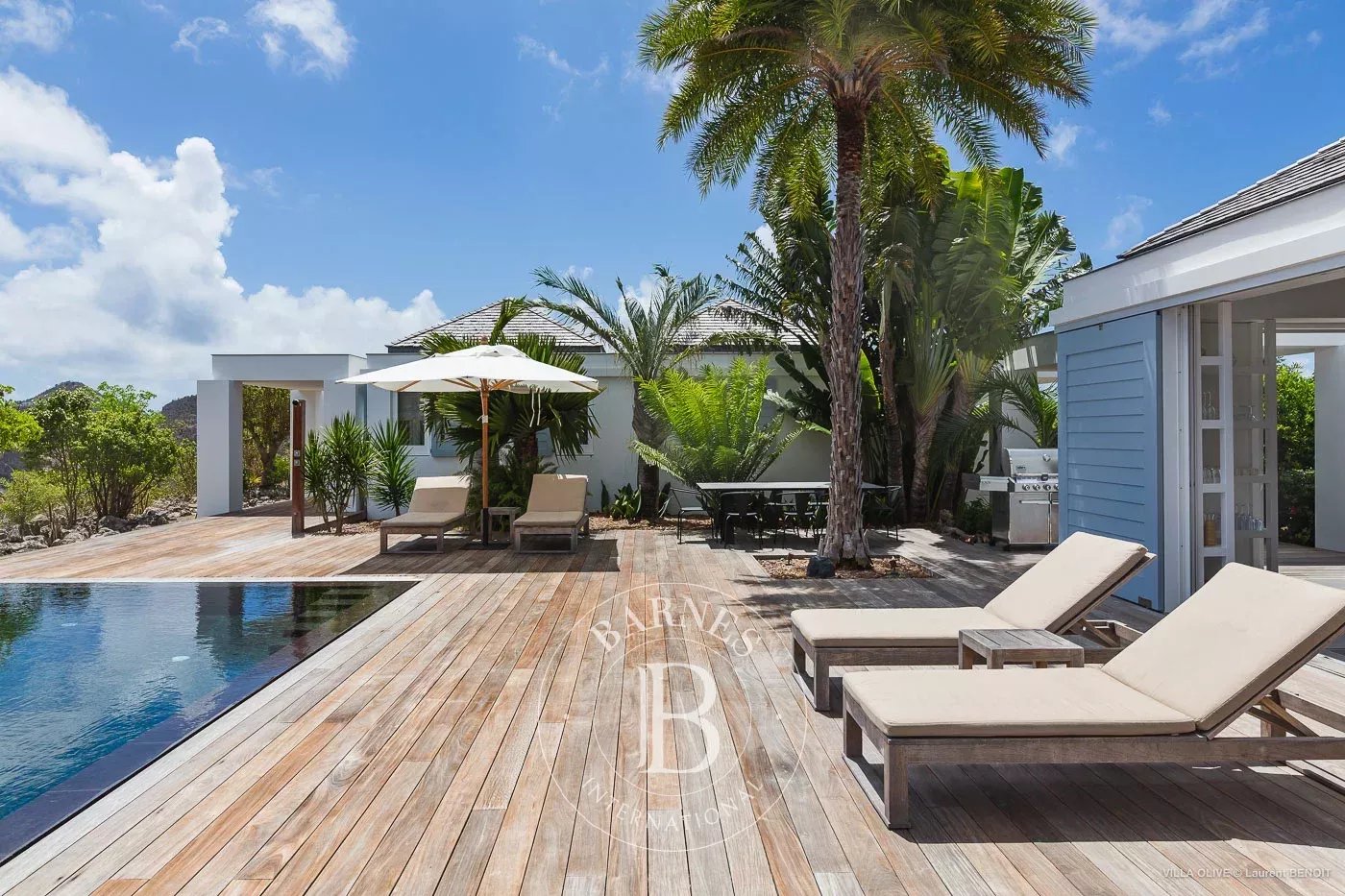 Bright, beautiful  and private 4 bedrooms villa picture 4