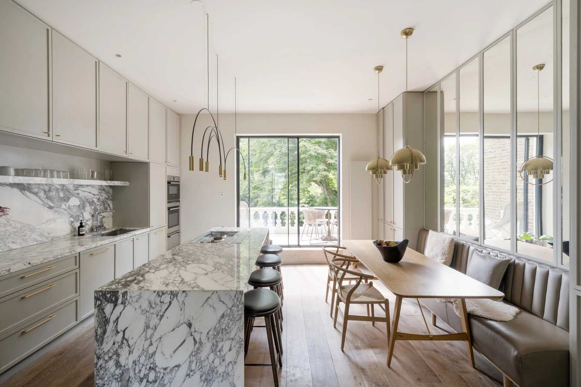 London  - Apartment 5 Bedrooms