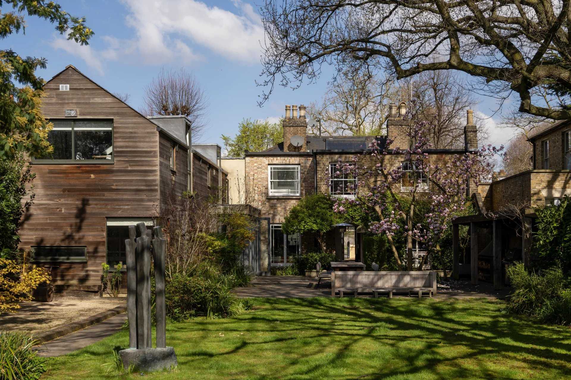 London  - House 5 Bedrooms