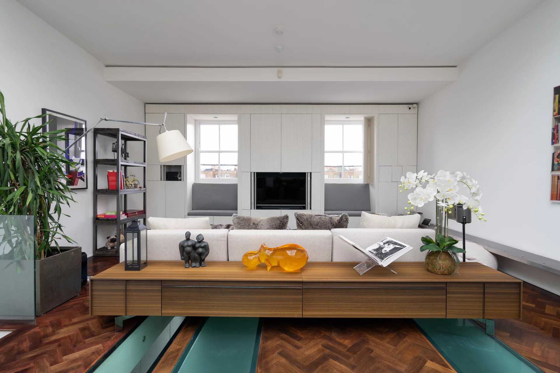 London  - Apartment 3 Bedrooms