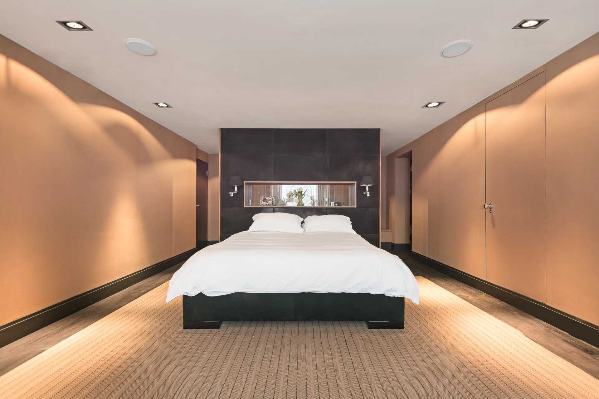 London  - Apartment 3 Bedrooms