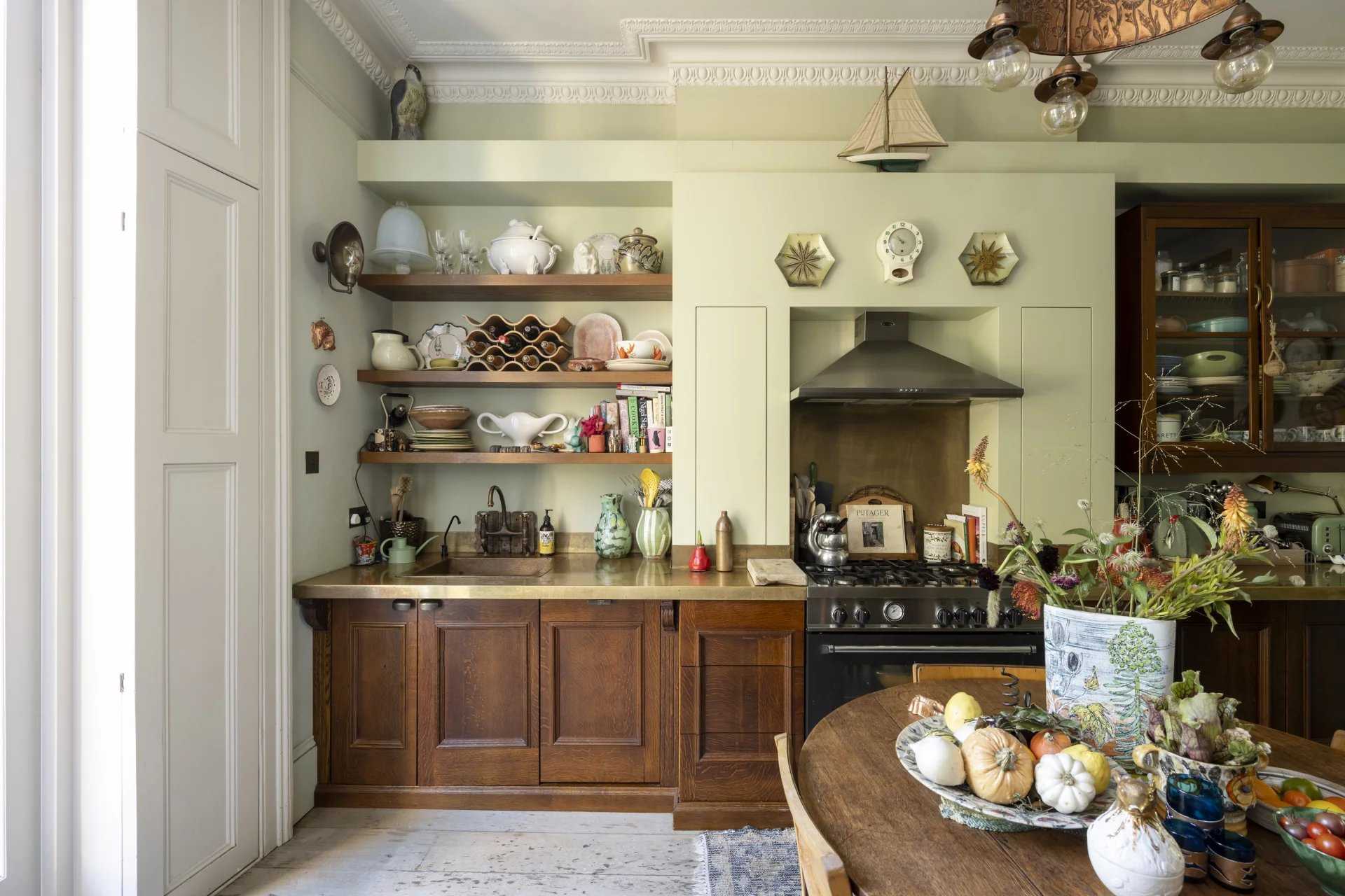 London  - House 5 Bedrooms