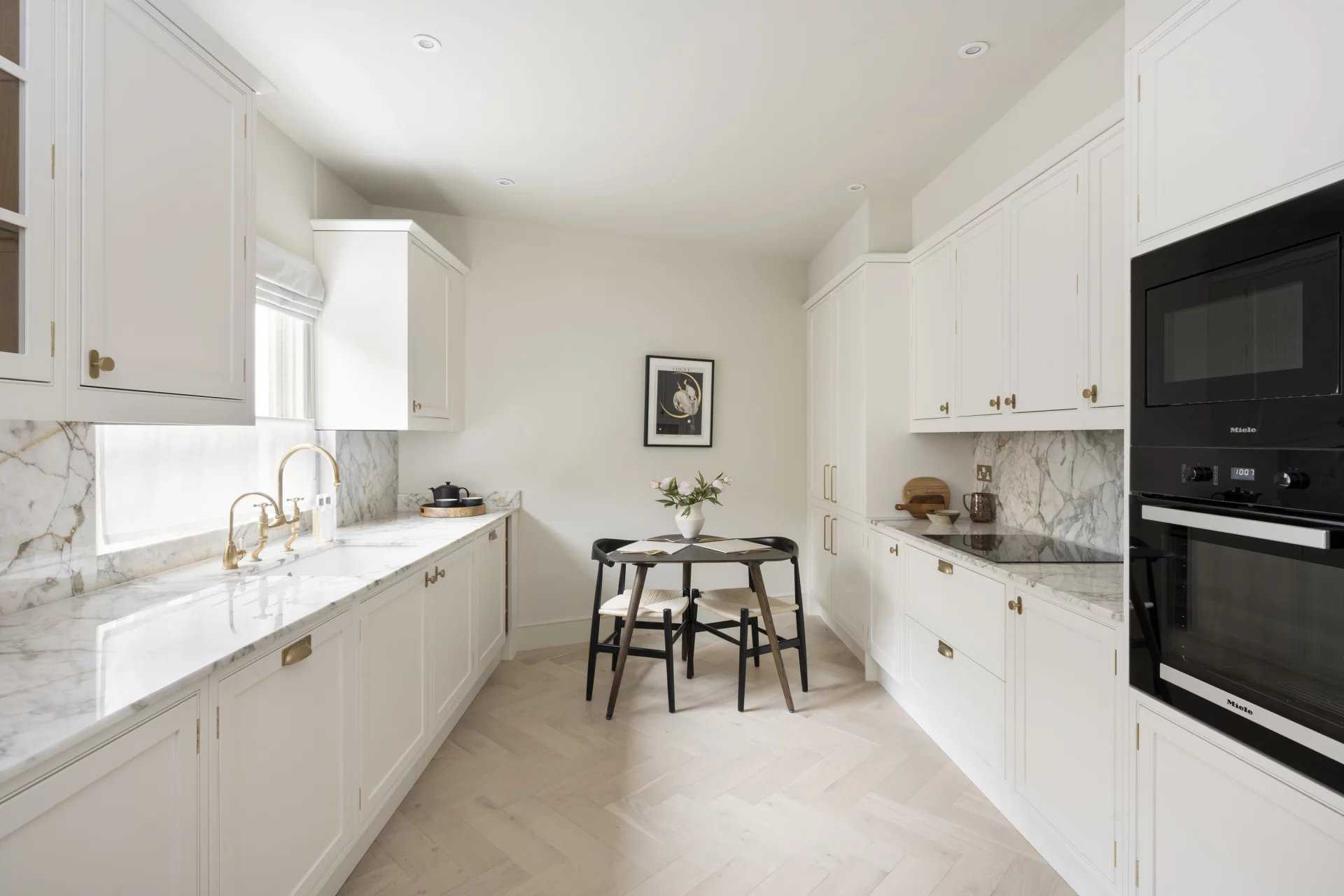 London  - Apartment 3 Bedrooms