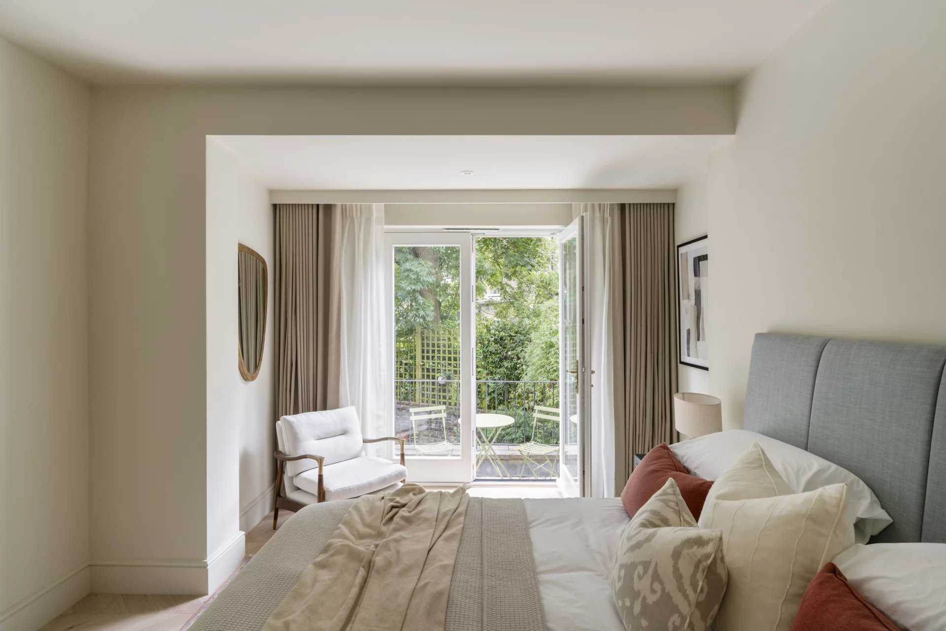 London  - Apartment 3 Bedrooms