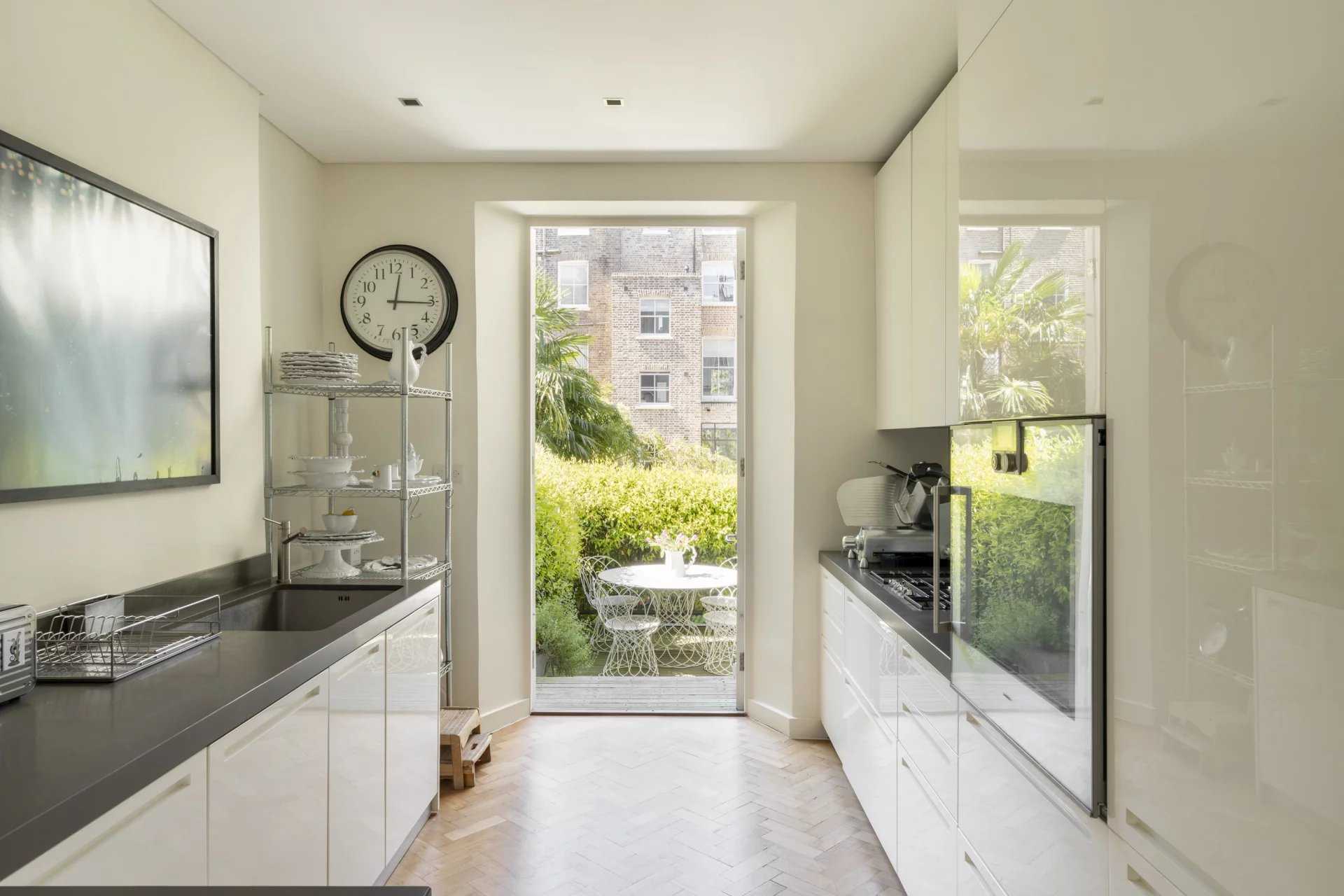 London  - House 4 Bedrooms
