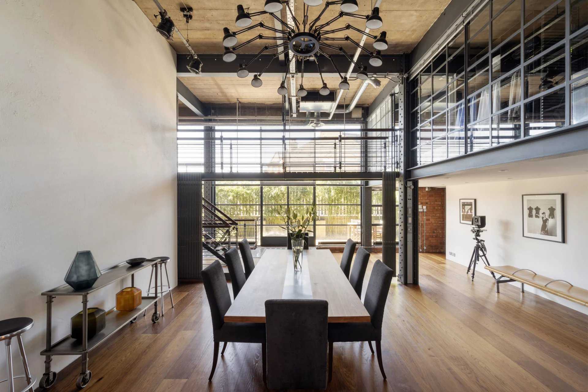 London  - Apartment 4 Bedrooms