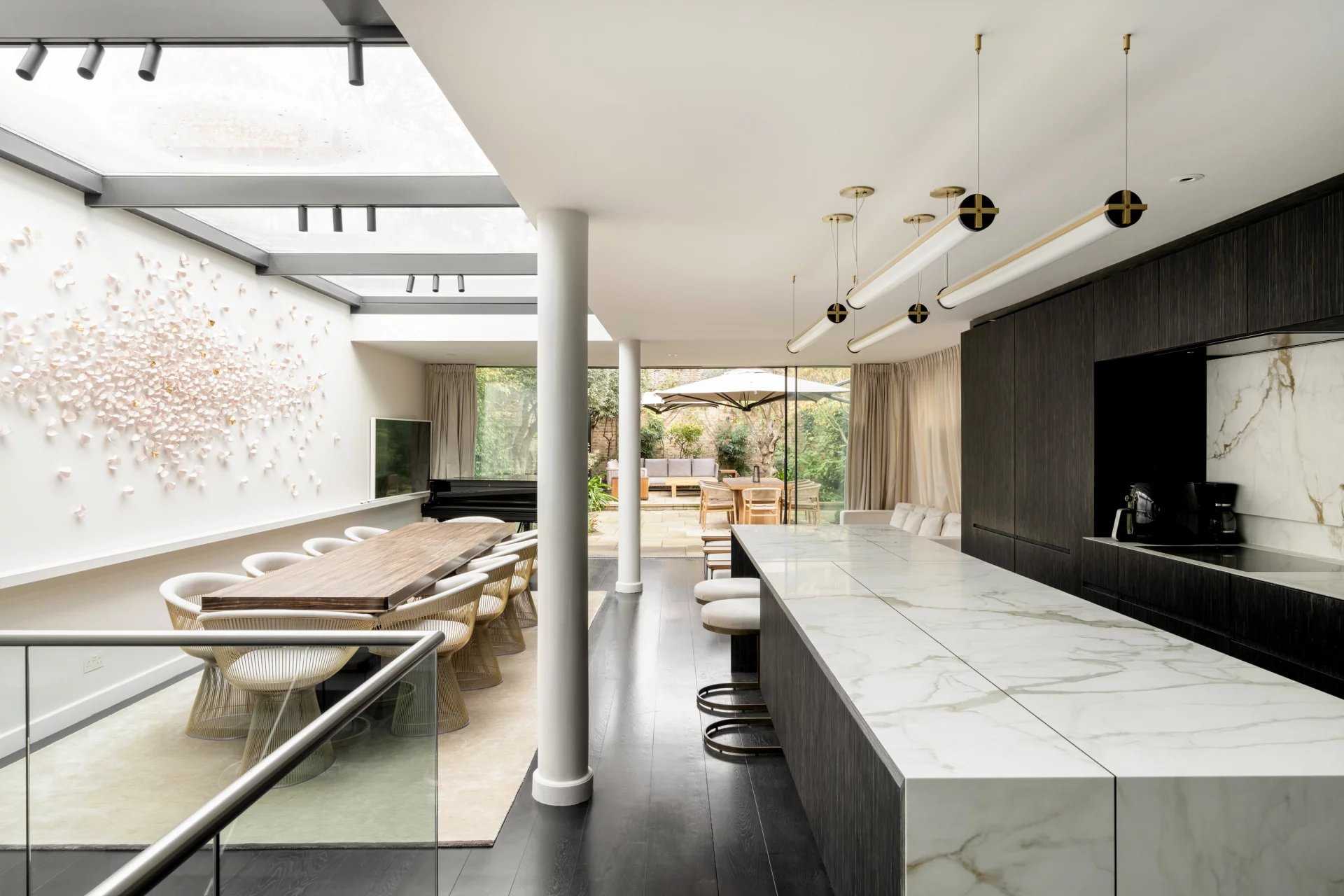 London  - House 4 Bedrooms