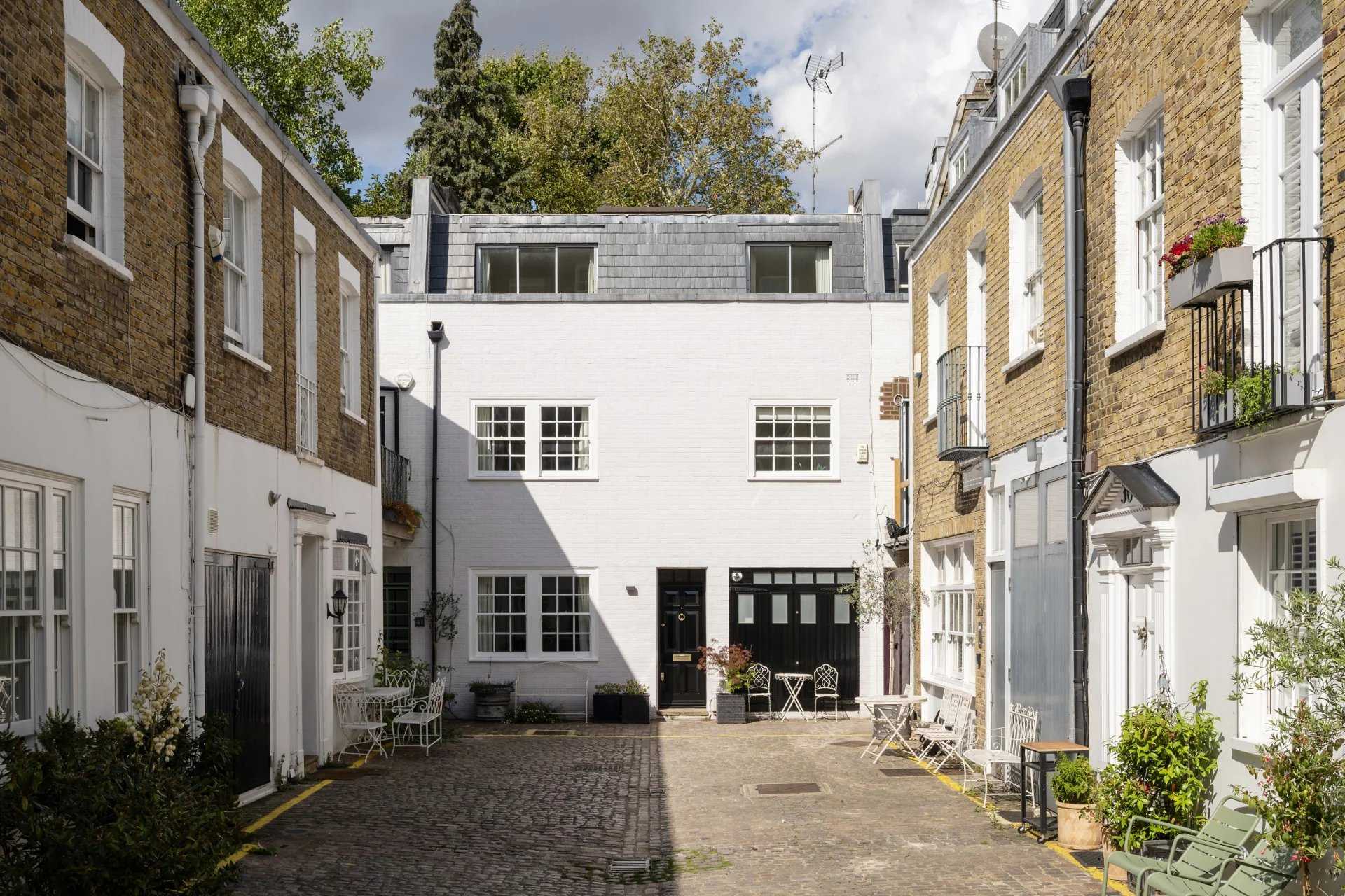 London  - House 3 Bedrooms