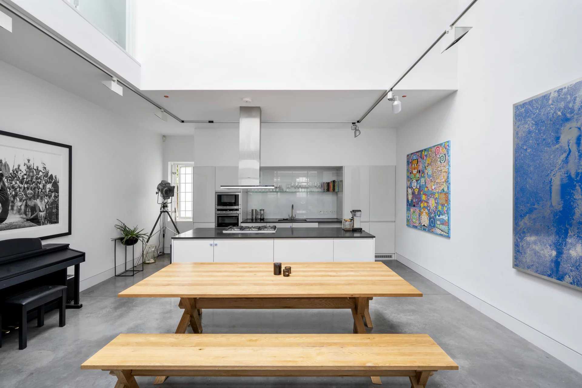 London  - House 3 Bedrooms