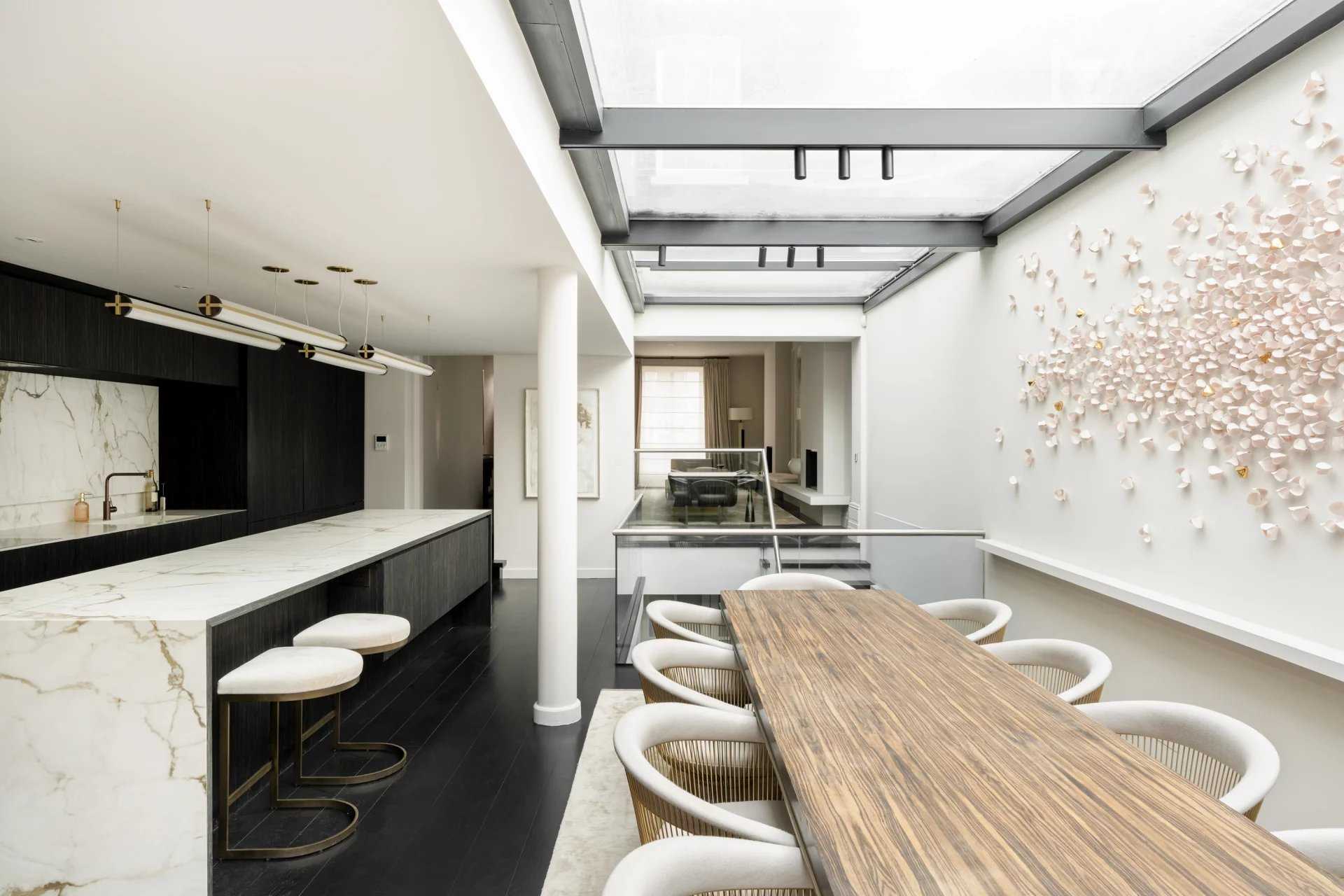 London  - House 4 Bedrooms