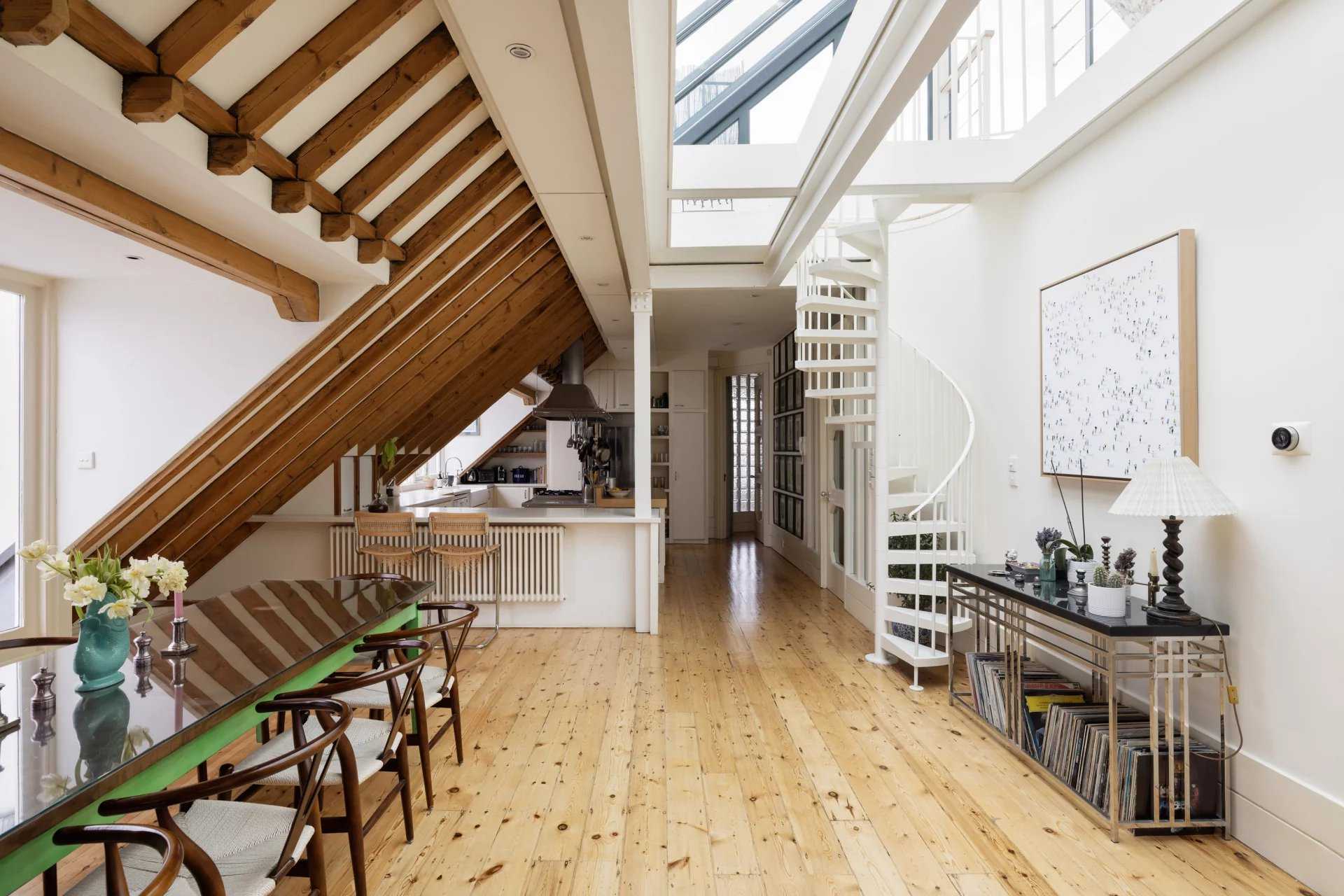 London  - Apartment 3 Bedrooms