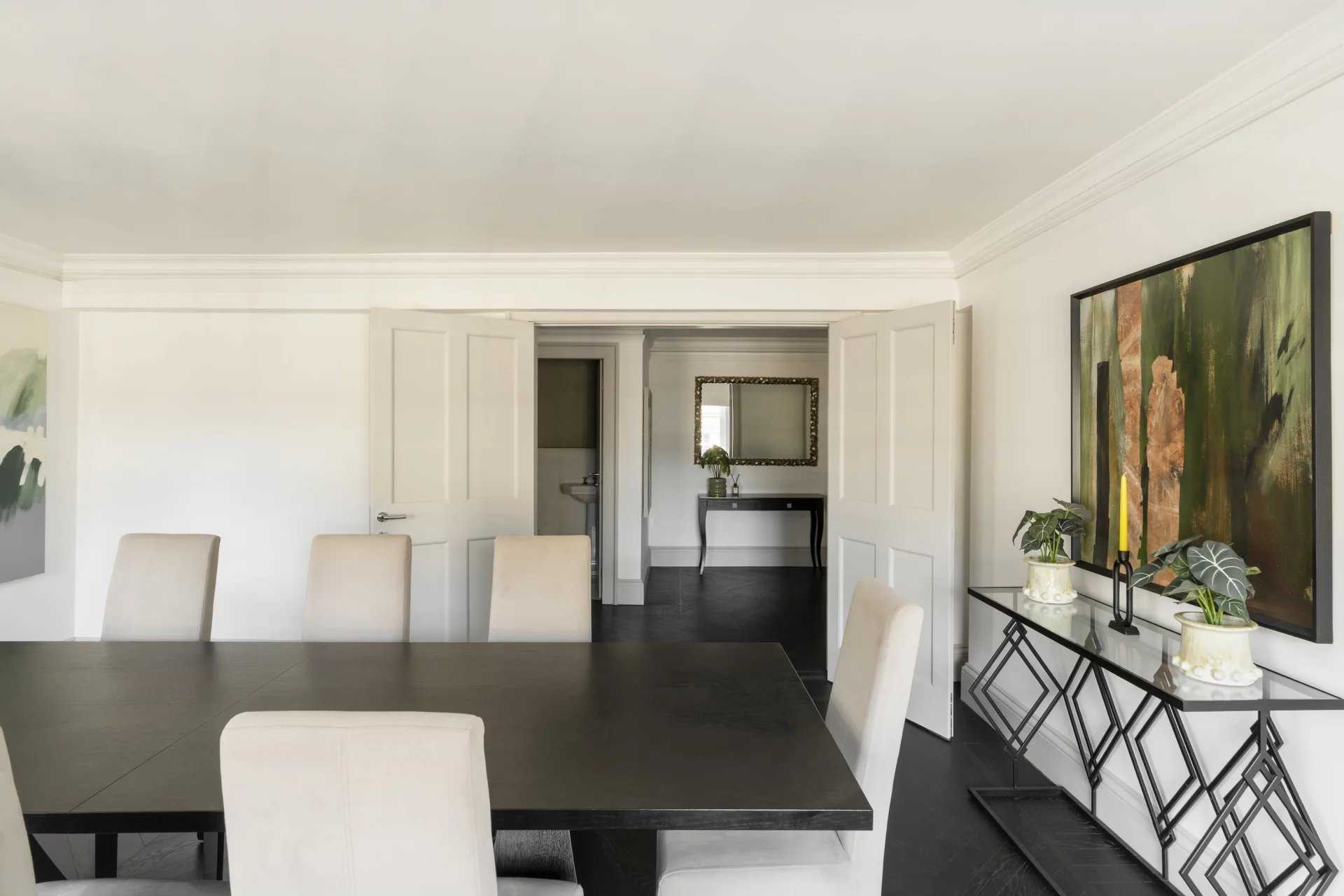 London  - Apartment 2 Bedrooms