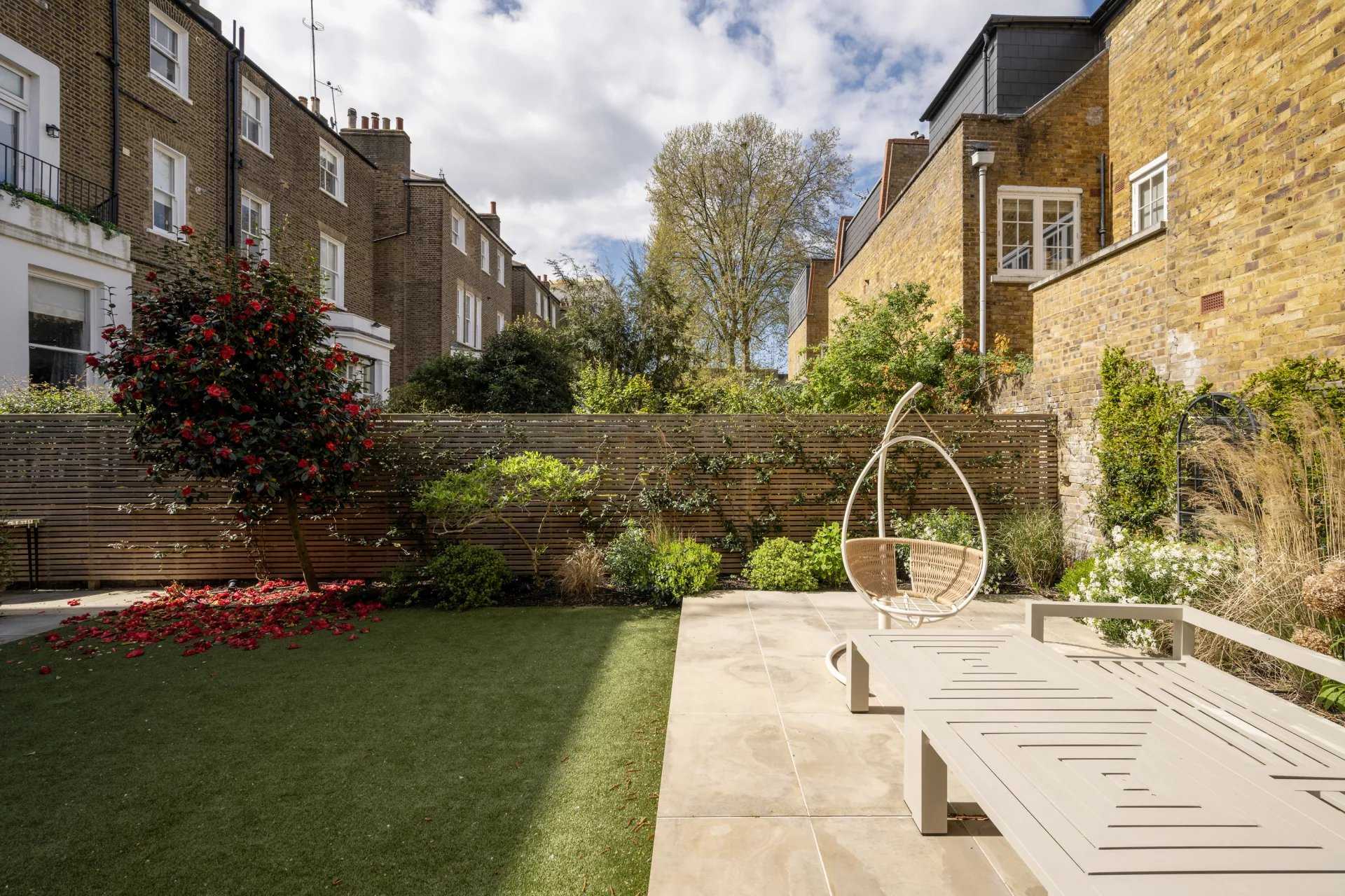 London  - Apartment 3 Bedrooms