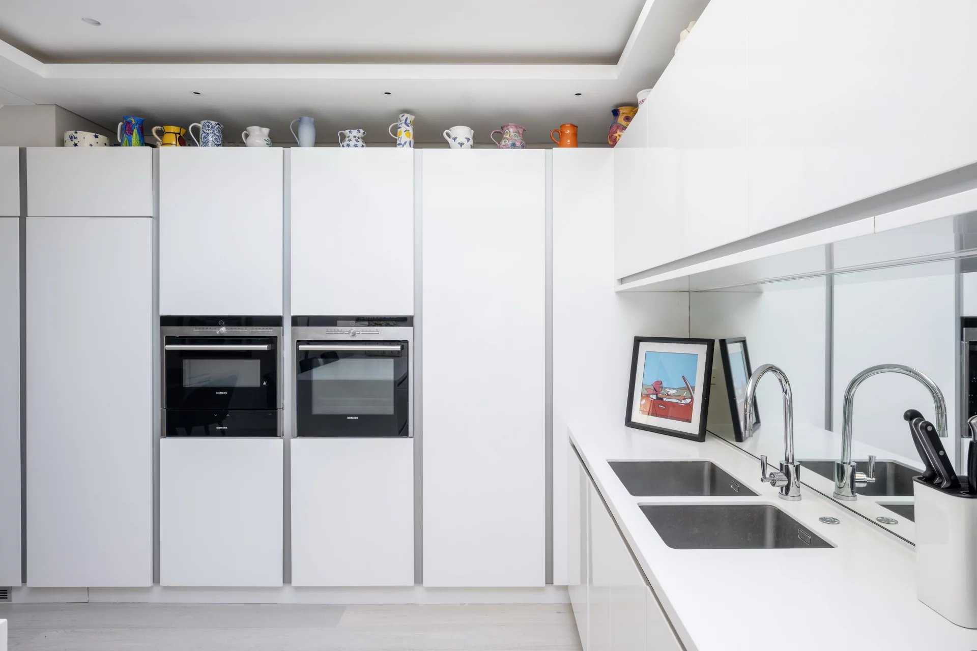 London  - Apartment 3 Bedrooms