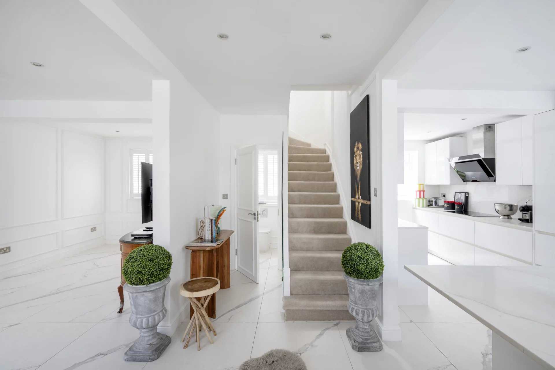 London  - House 4 Bedrooms