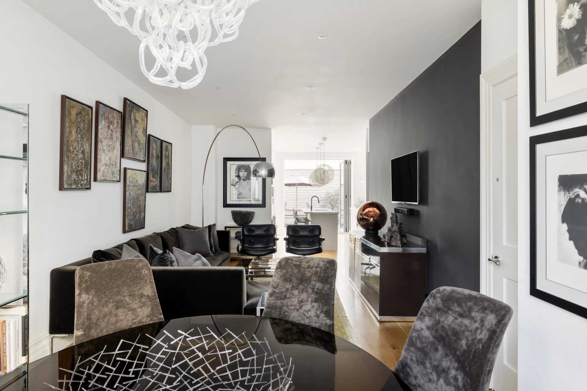 House London - Ref 86435483