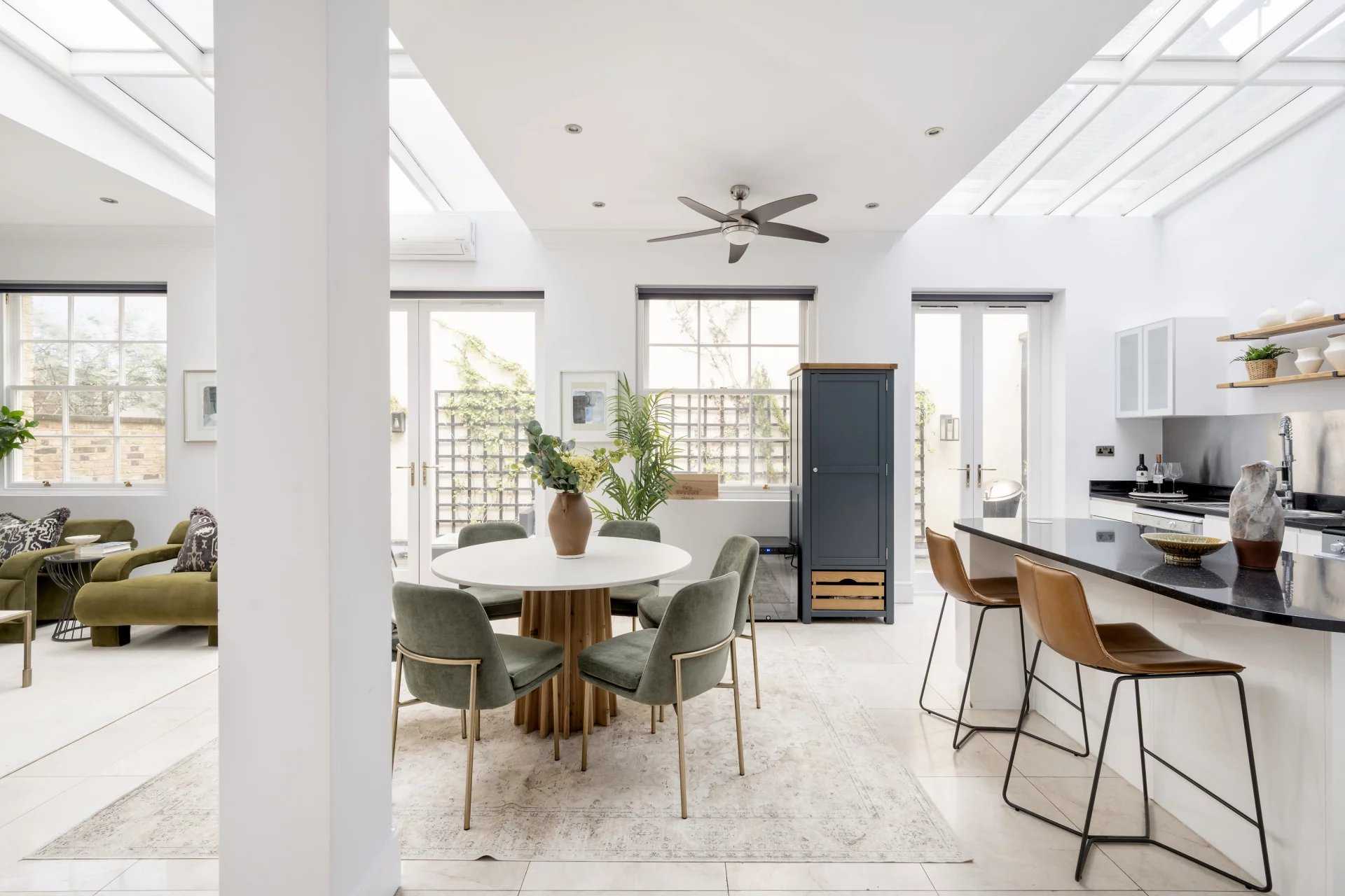 Apartment London  -  ref 85949778 (picture 1)