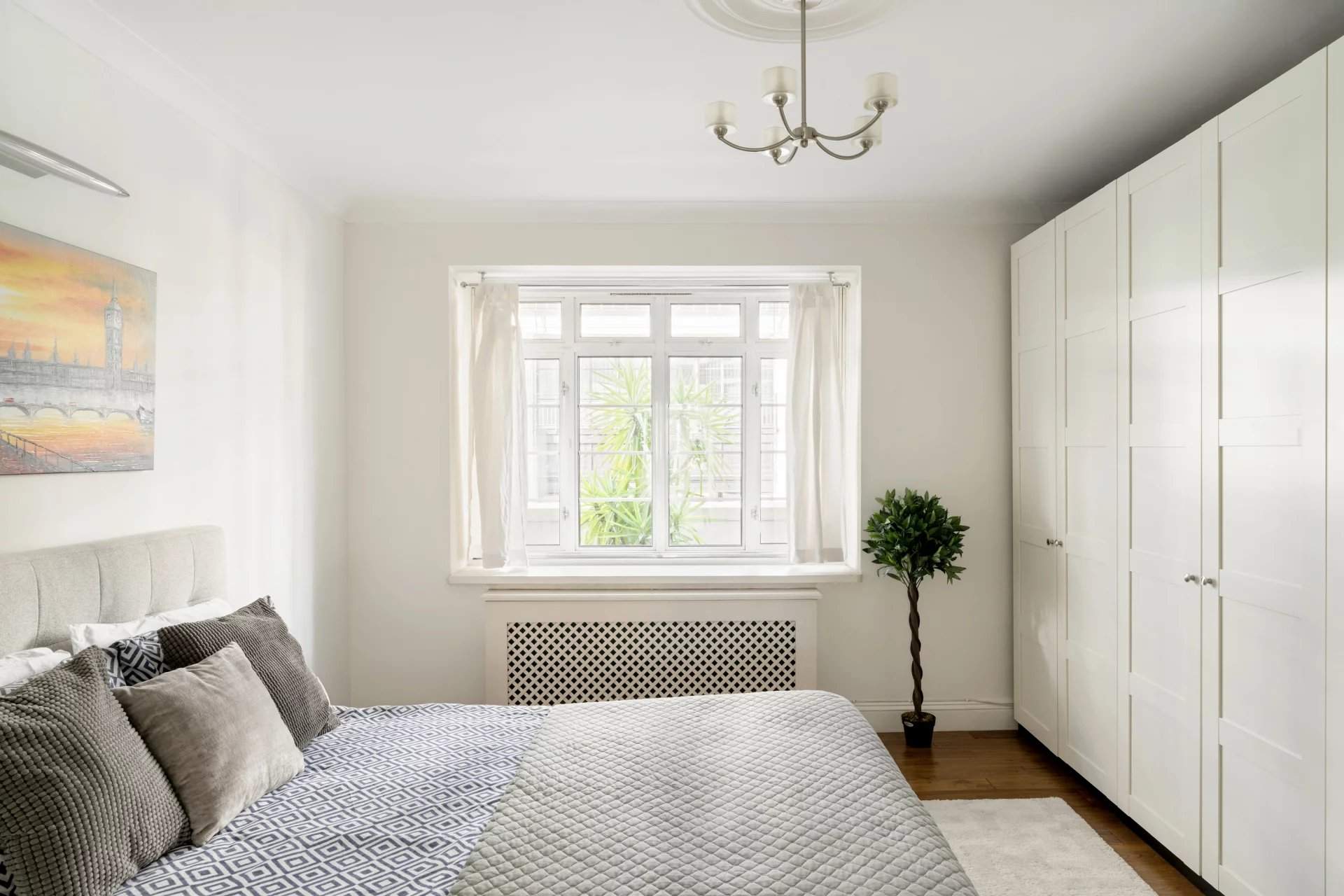 London  - Apartment 3 Bedrooms - picture 9