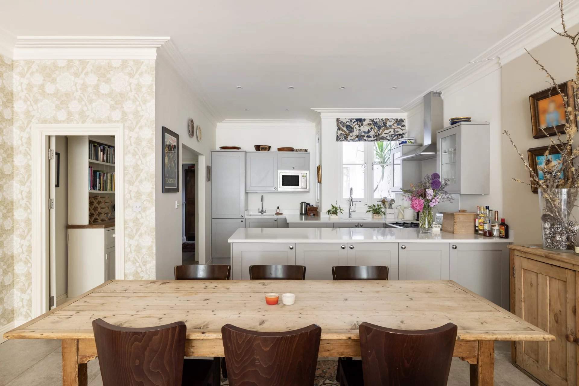 London  - House 4 Bedrooms - picture 18