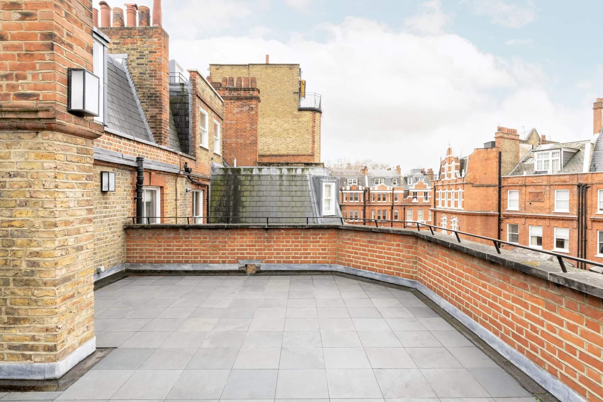 London  - Apartment 3 Bedrooms - picture 13