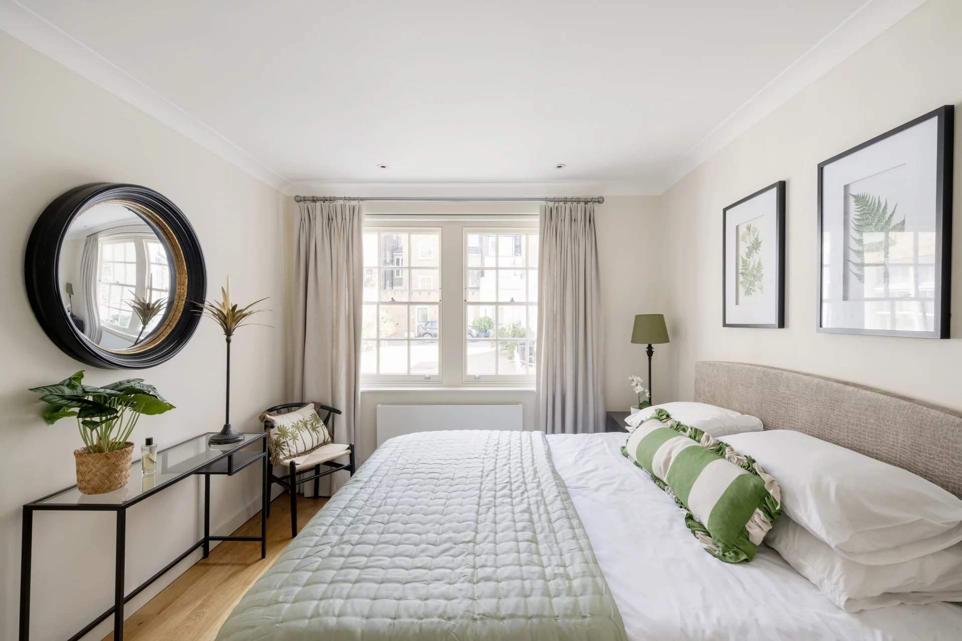 London  - House 3 Bedrooms - picture 7