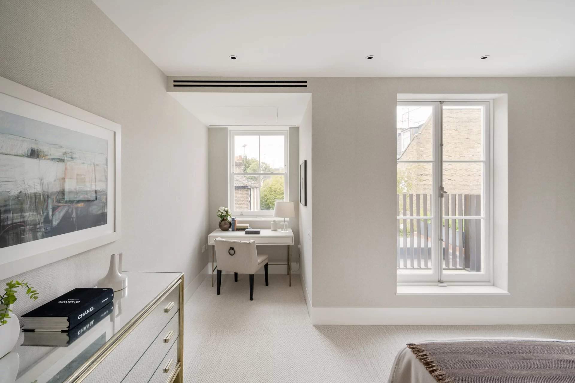 London  - House 4 Bedrooms - picture 12