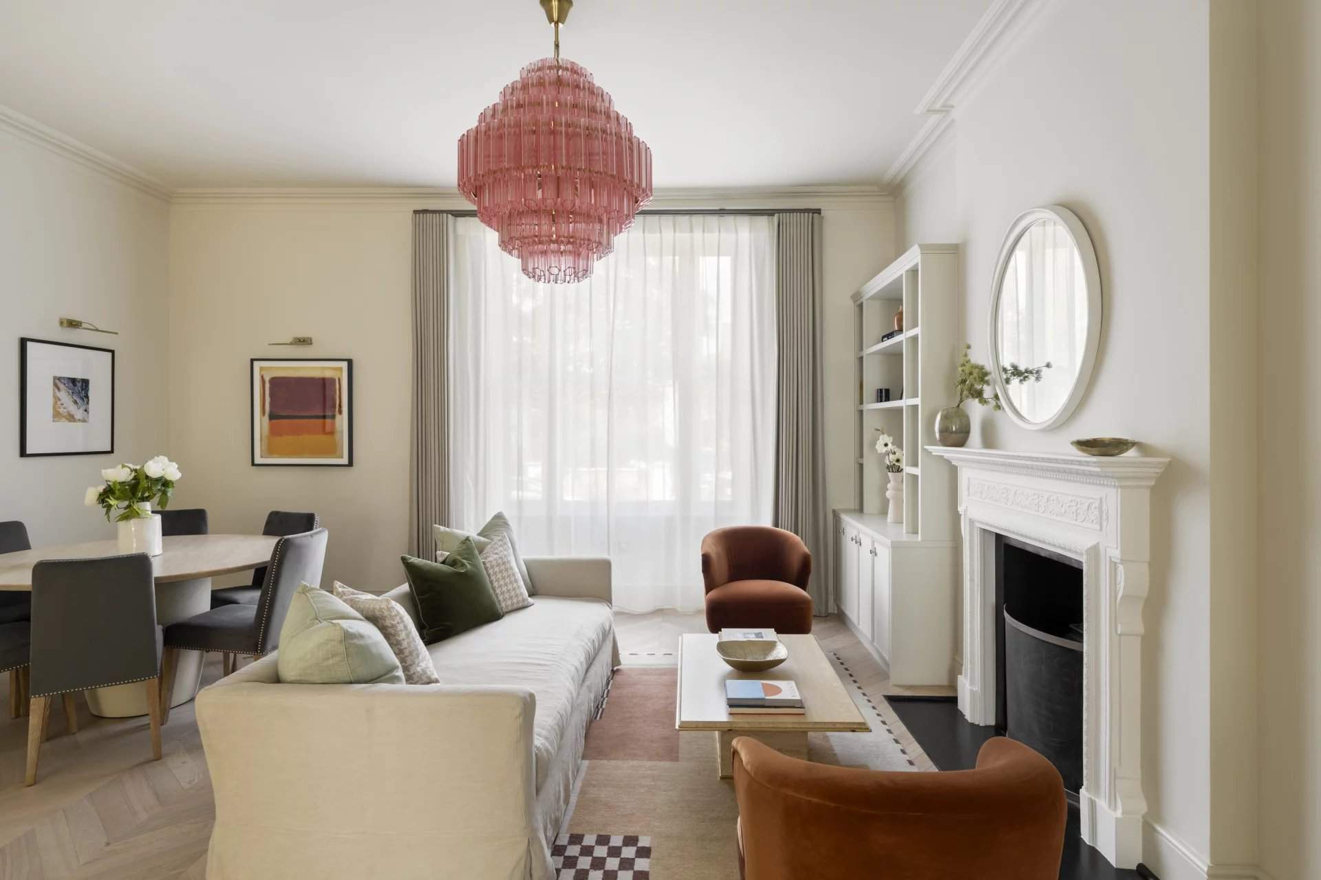 London  - Apartment 3 Bedrooms - picture 1