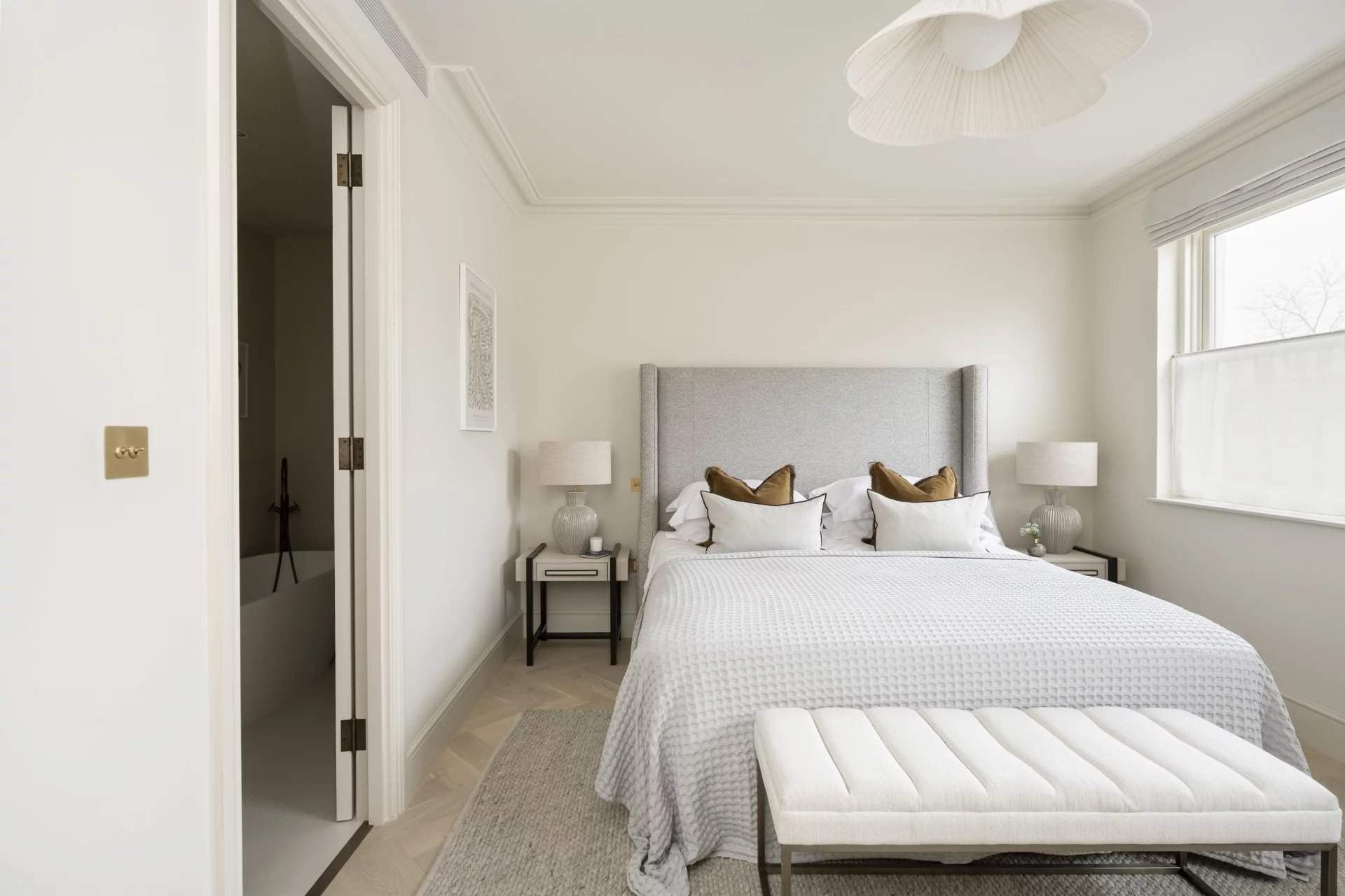 London  - Apartment 3 Bedrooms - picture 8