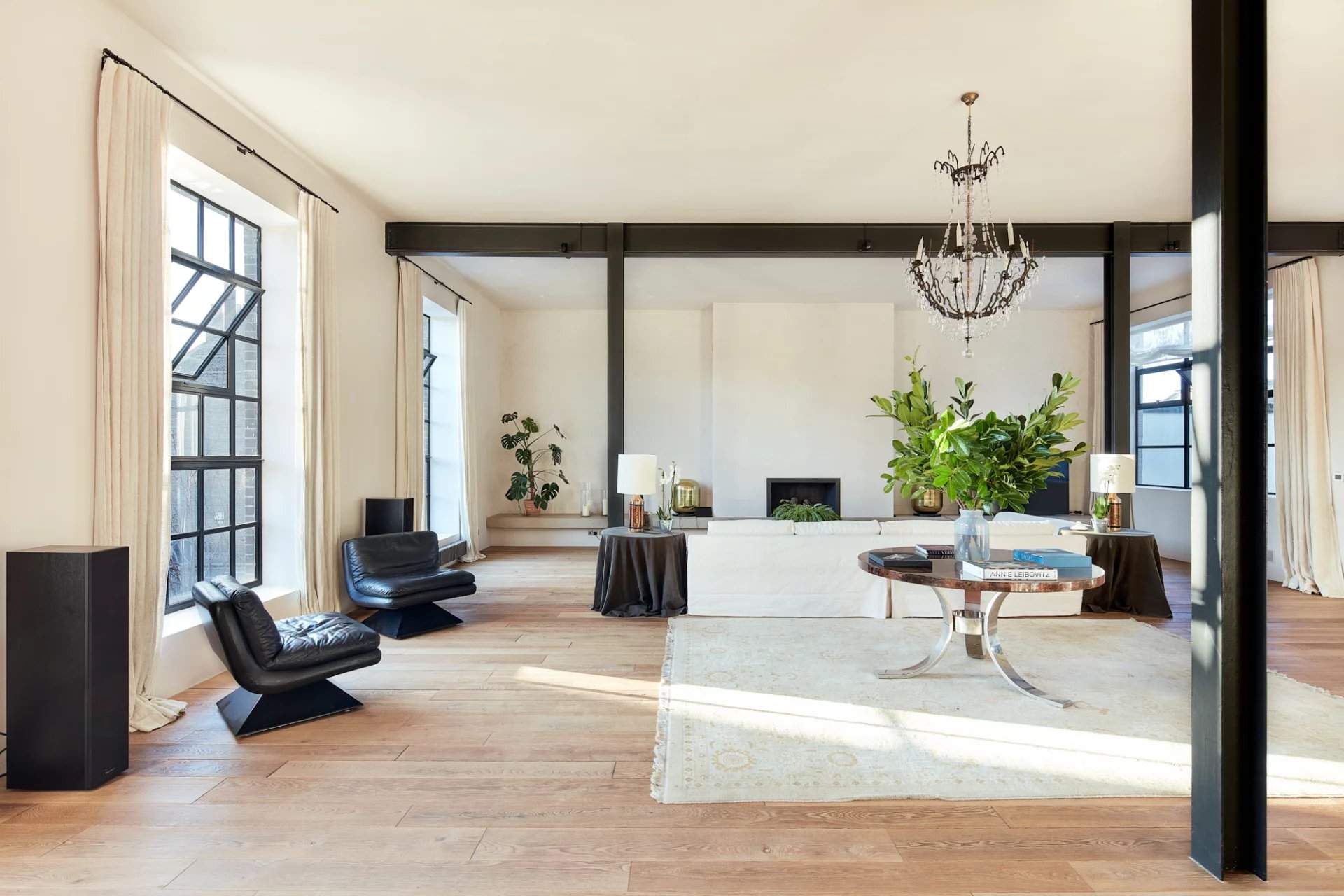 London  - House 5 Bedrooms - picture 1