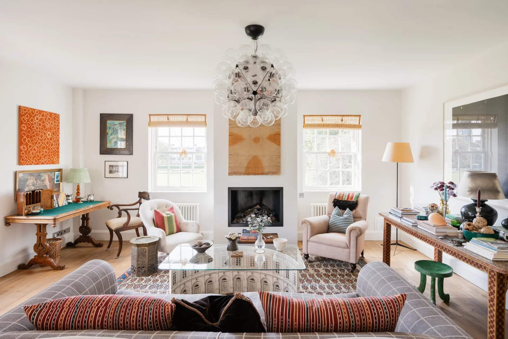 London  - House 3 Bedrooms - picture 2