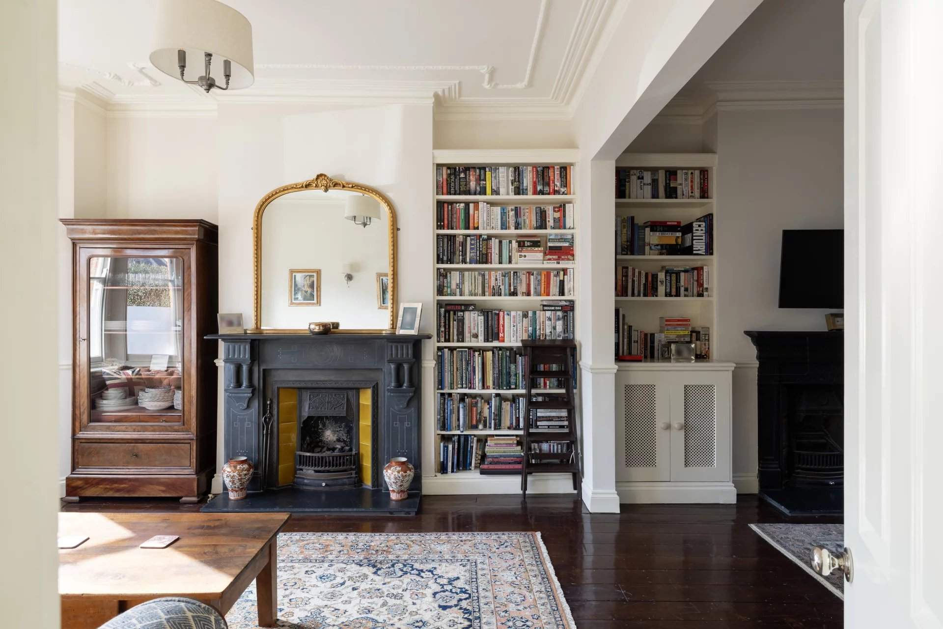 London  - House 4 Bedrooms - picture 10