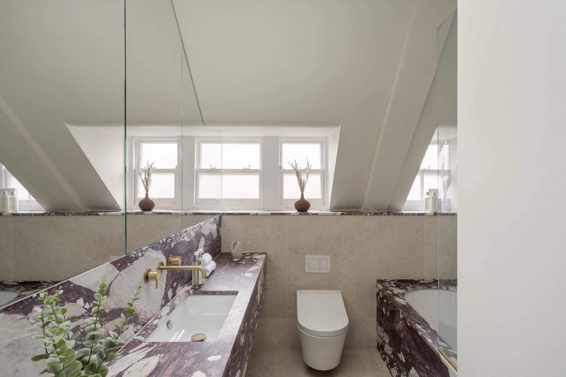 London  - Apartment 2 Bedrooms - picture 13