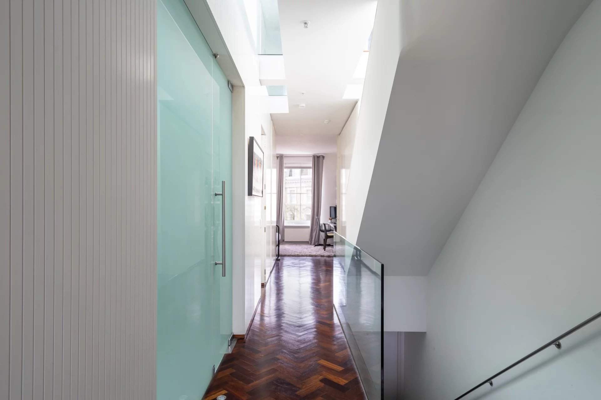 London  - Apartment 3 Bedrooms - picture 8