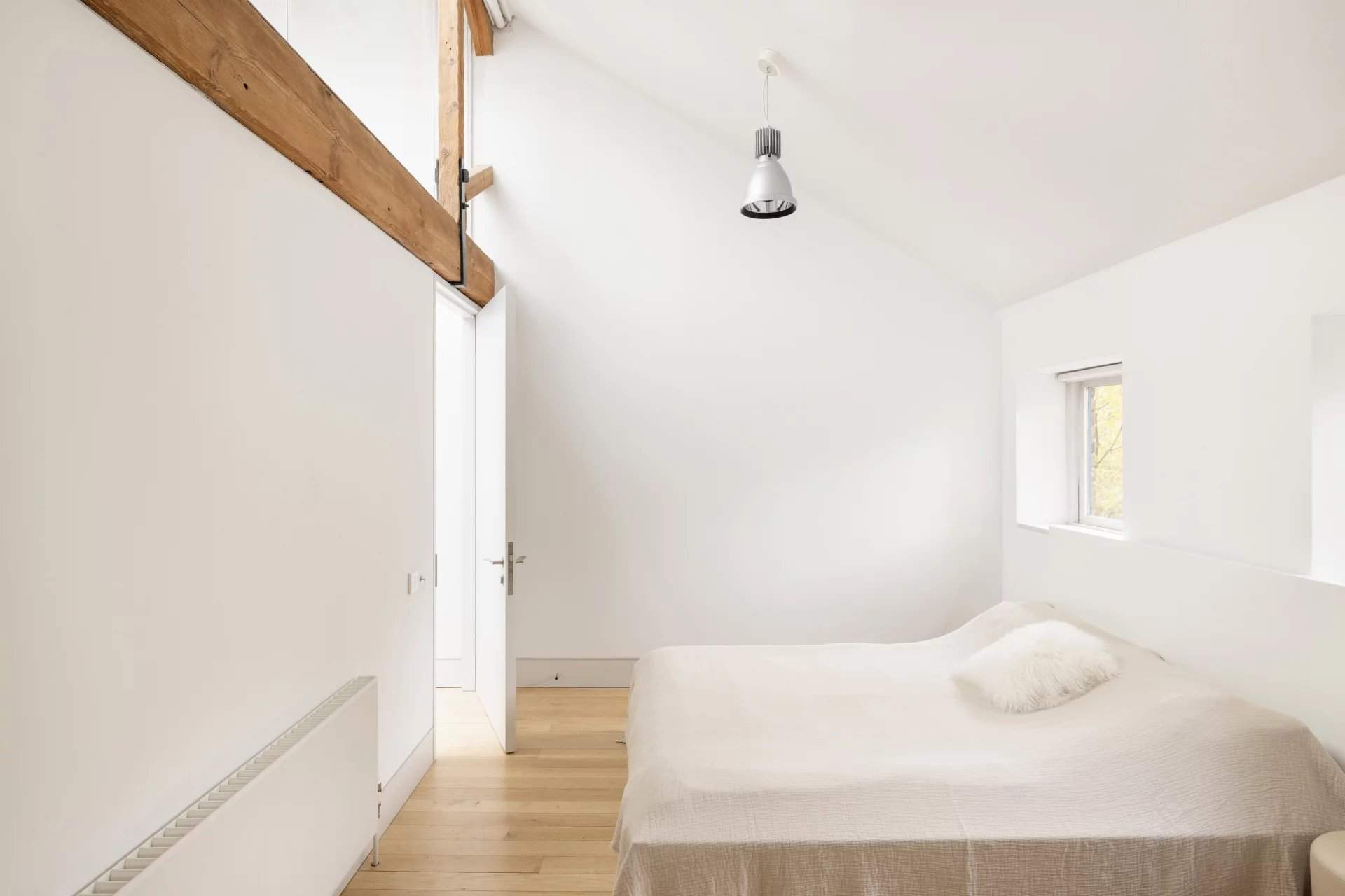 London  - House 3 Bedrooms - picture 14