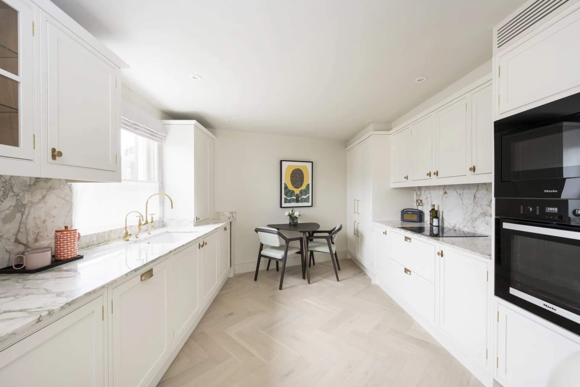 London  - Apartment 3 Bedrooms - picture 6