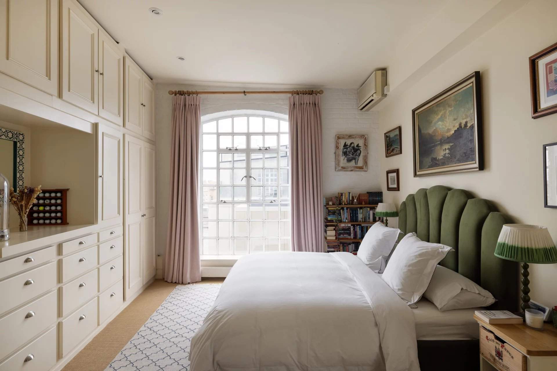 London  - Apartment 3 Bedrooms - picture 9