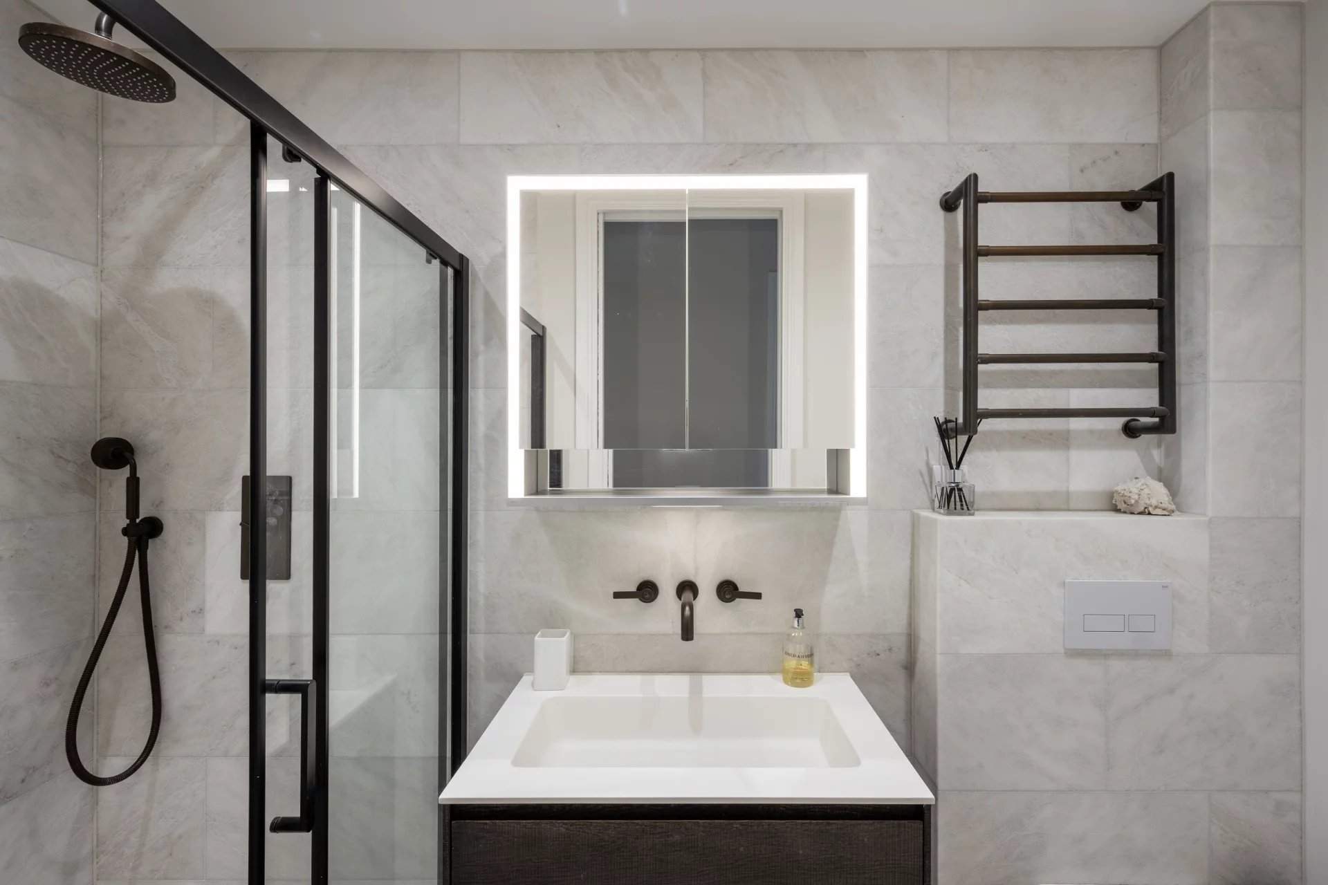 London  - Apartment 3 Bedrooms - picture 13